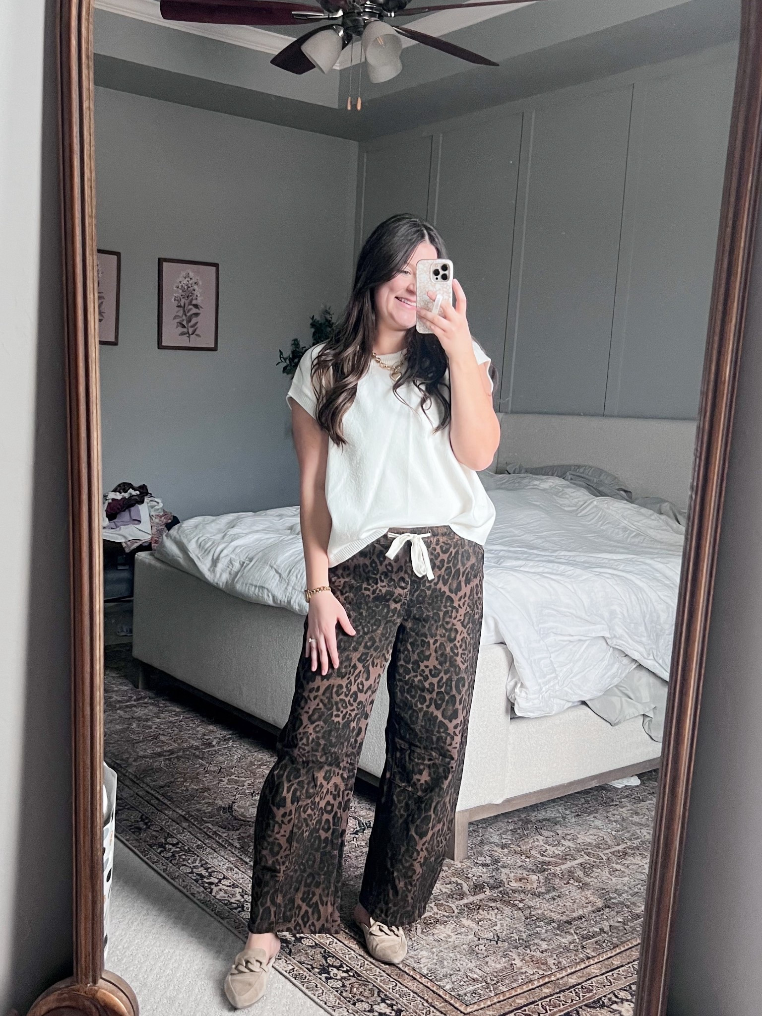 The cutest and comfiest leopard barrel jeans! They don’t even feel like jeans. They have an elastic waist so stretchy and comfy. Flattering fit! Cut off at ankle. I’m wearing size medium, TTS. If between sizes, size up. 
Top is sold out but will link similar :) 

Workwear / workout fit / mom workwear / working mom / work style / mom outfit / barrel jeans / leopard print / leopard barrel jeans / leopard jeans / leopard pants / Amazon jeans / Amazon fashion / Amazon style 

#LTKWorkwear #LTKootd #LTKmomlife