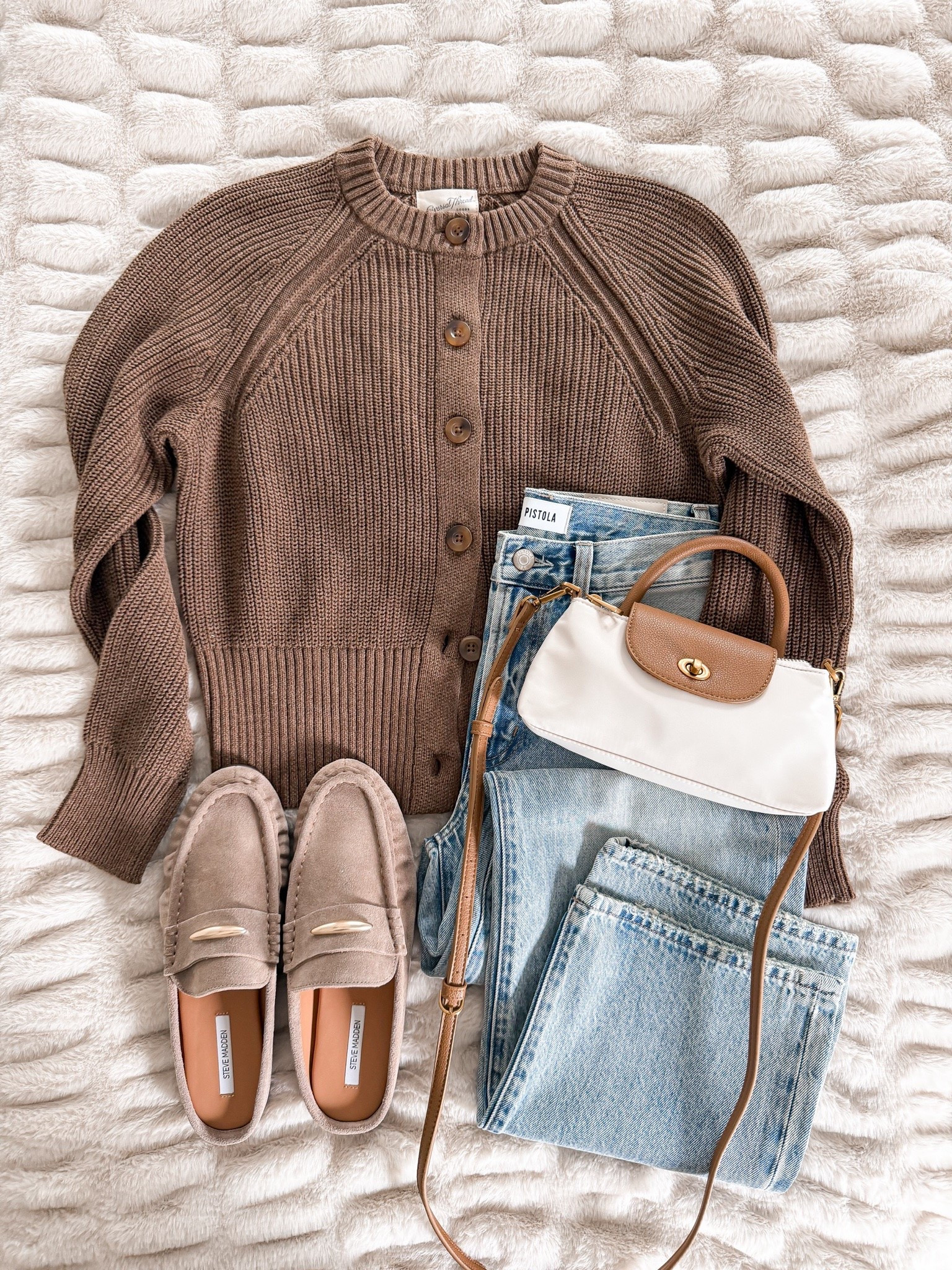 Cozy Fall outfit 🤎

#LTKSeasonal #LTKgrwm #LTKootd