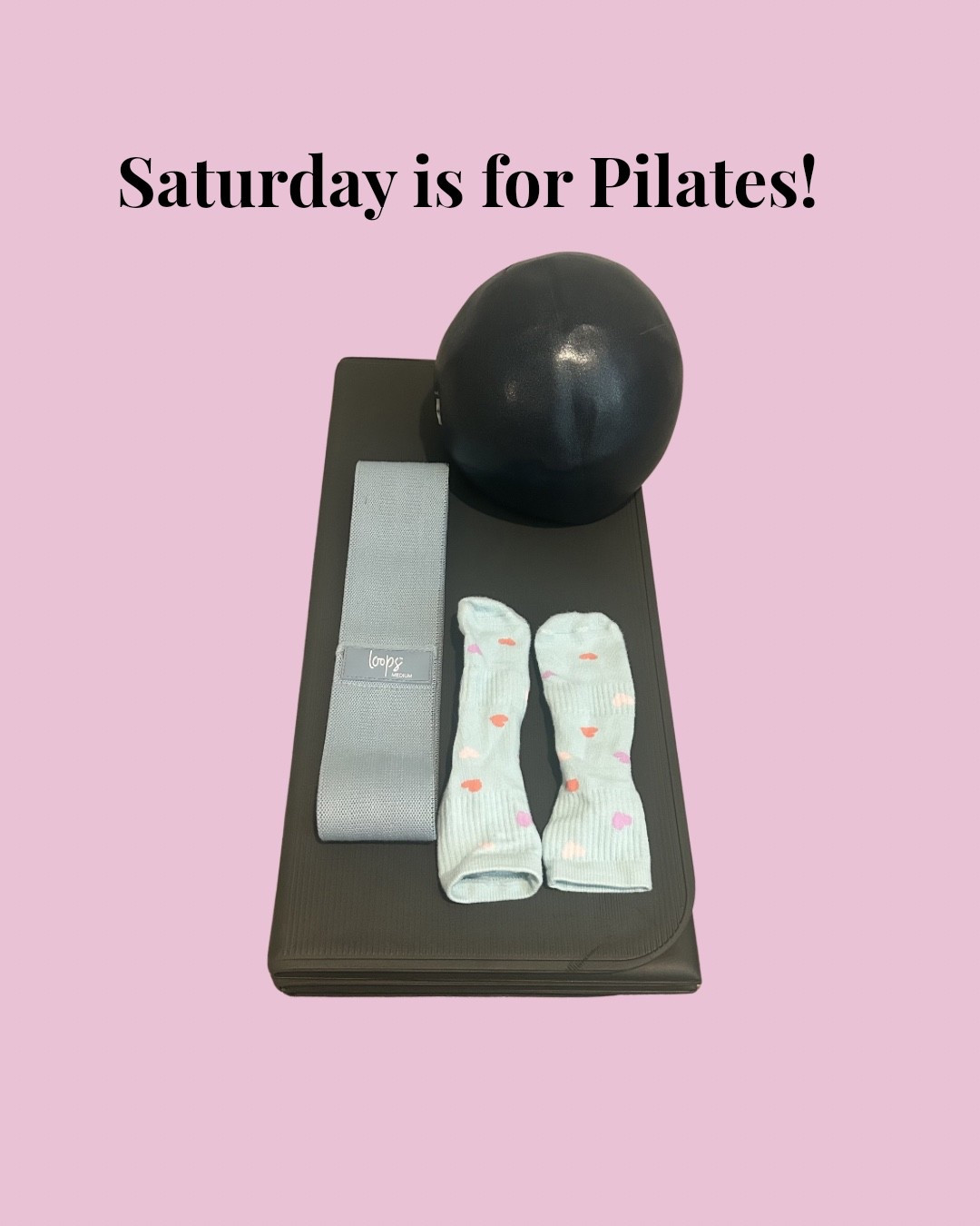 I did a challenging Pilates Mat workout to kick off my Saturday! Using the band and Pilates small ball packs a punch if used effectively 👏🏼💥
@reformerloops band & Pilates grip socks! 🩵

#pilatesmat #pilatesworkout #saturdayworkout #pilatesforrunners #moveyourbody #fitness #getfit 

#LTKfitnessgoals #LTKdayinmylife #LTKmorningroutine