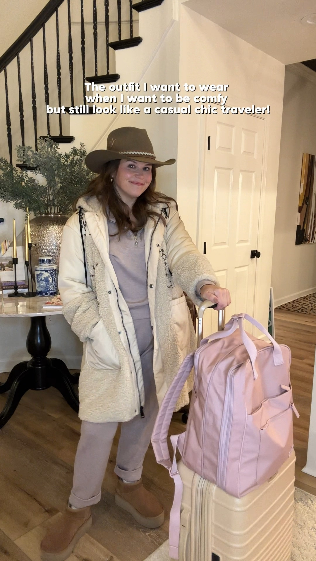 Casual chic look for travel! 

#travelootd #traveloutfit #travellook

#LTKTravel #LTKStyleTip #LTKItBag