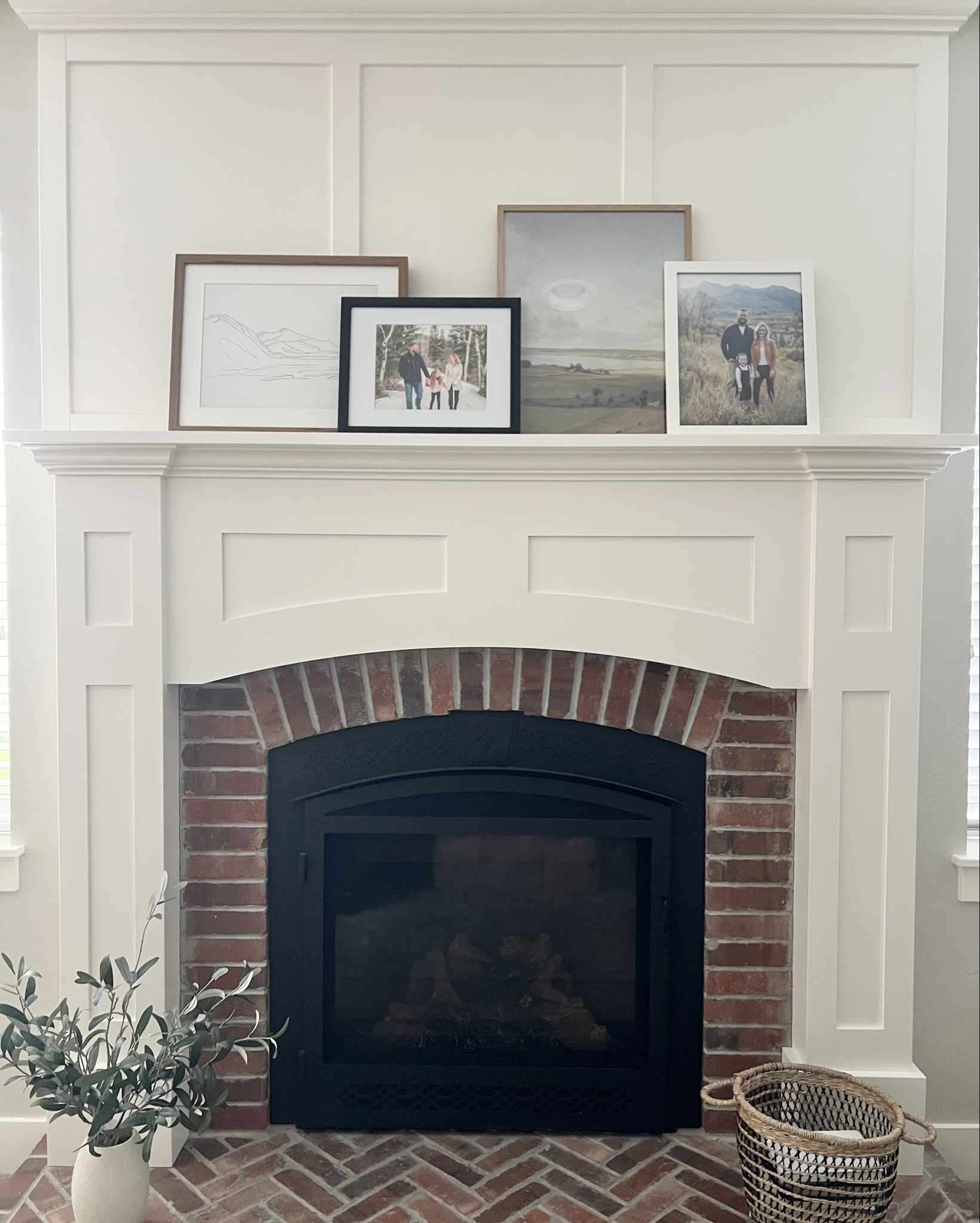 Shop my Amazon new Amazon framed art! Perfect for layering on the mantel.

#LTKFindsUnder50 #LTKHome