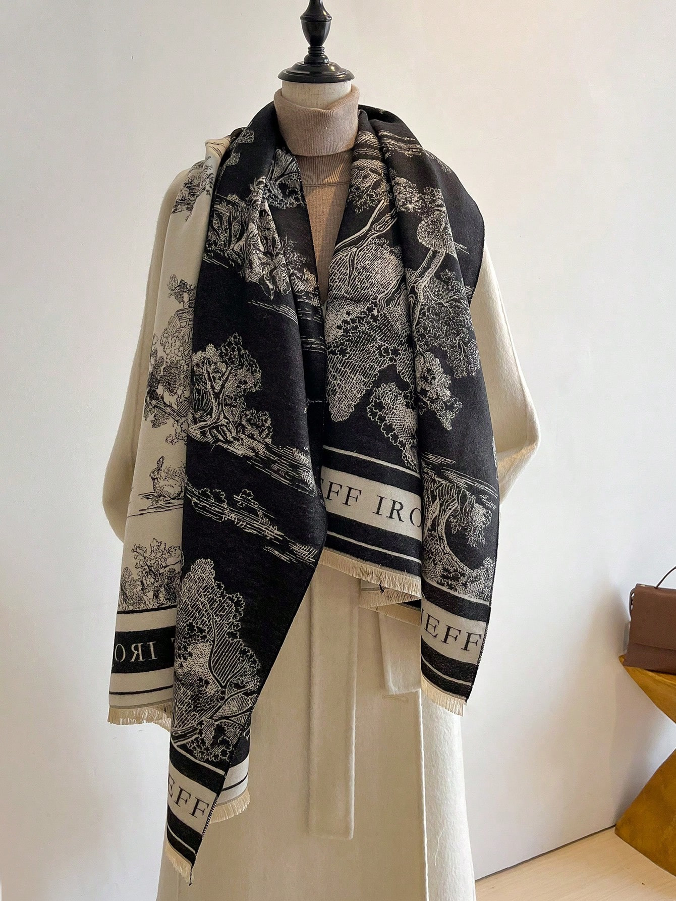 1pc Ladies' Double-sided Faux Cashmere Black & White Floral Jacquard Warm Scarf Shawl, Suitable F... | SHEIN