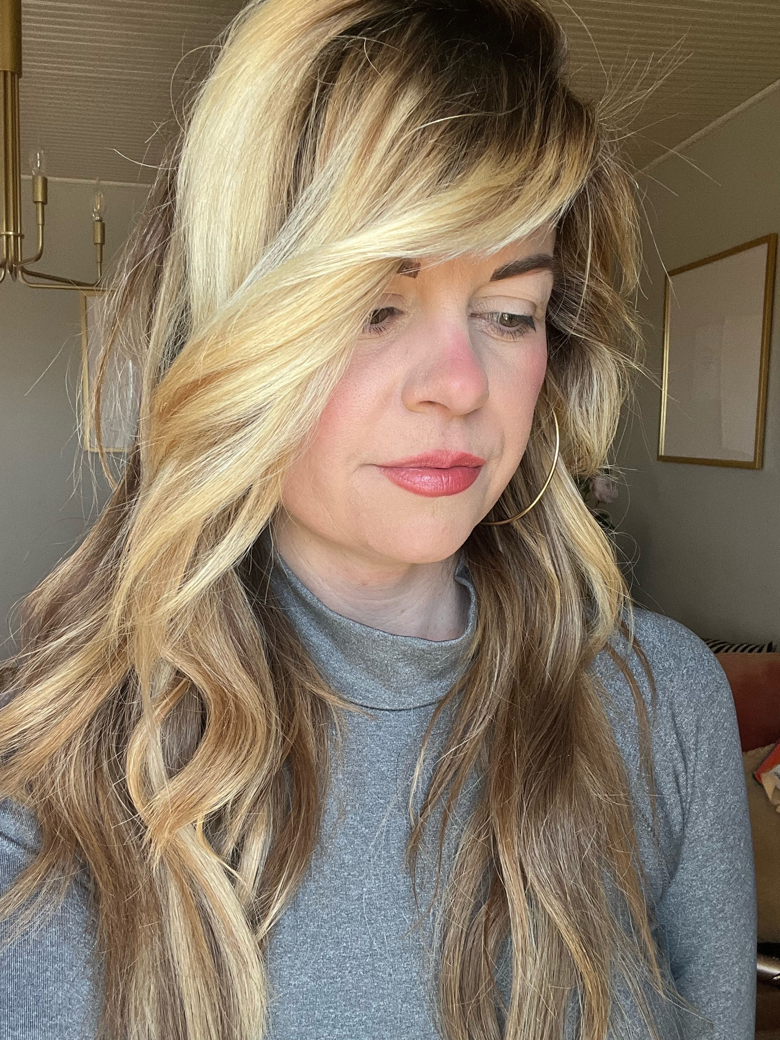 Hot rollers
Hairstyles 