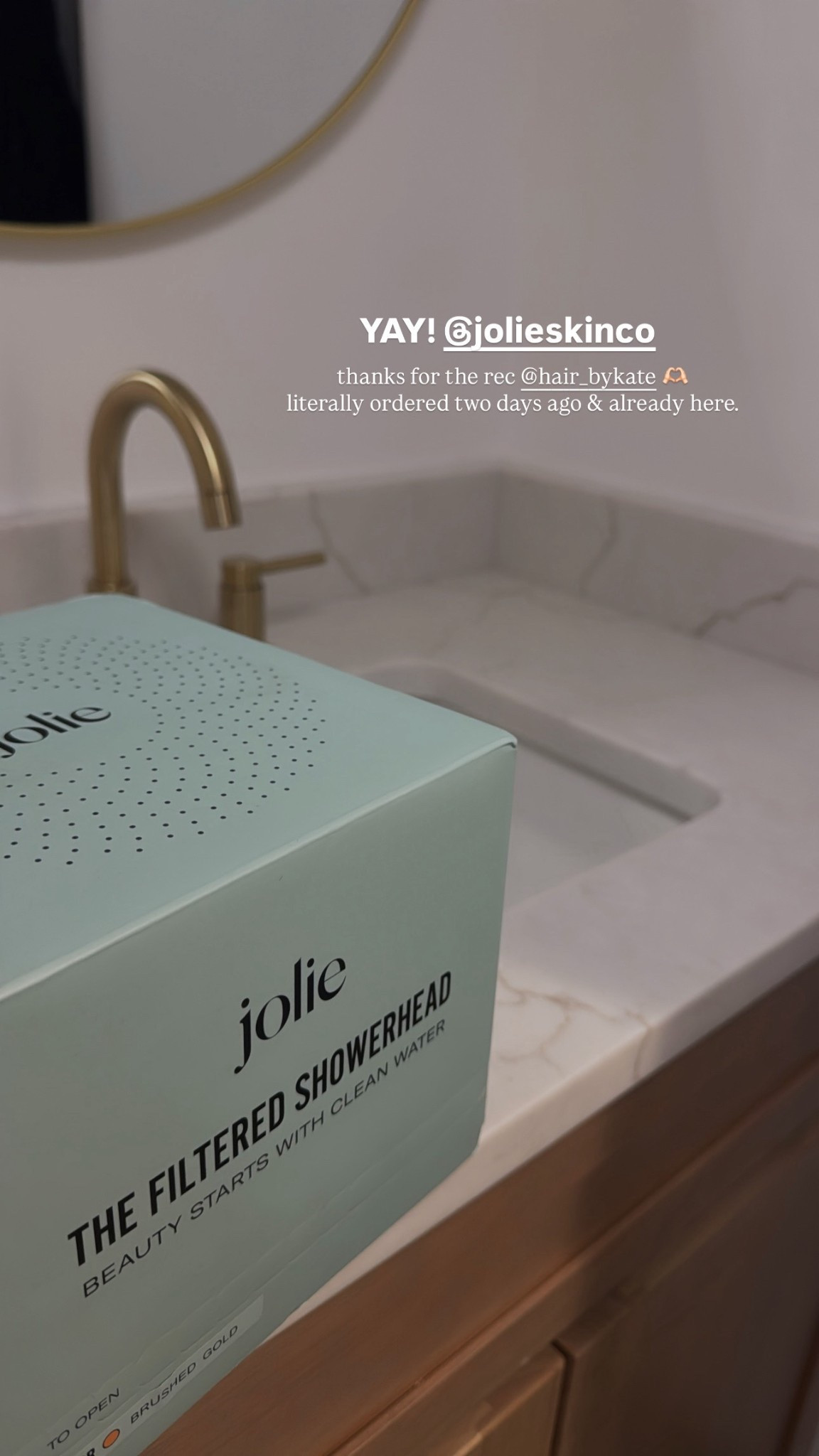 Jolie filtered shower head