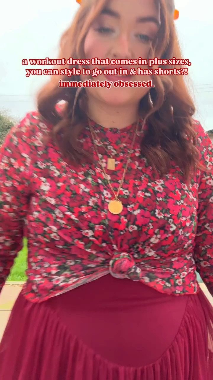 but I’m OBSESSED @popflex_active ♥️🌹❣️🍒 *gifted item

This dress is going to be a staple in my autumn winter wardrobe!!! It’s soo comfy & makes me feel super confident 💅🏻

Wearing a 2X ♥️✨

#popflex #popflexactive #plussizefashion #fatfashion #curvefashion #curvyfashion #plussizegymwear #selflove #selfcare