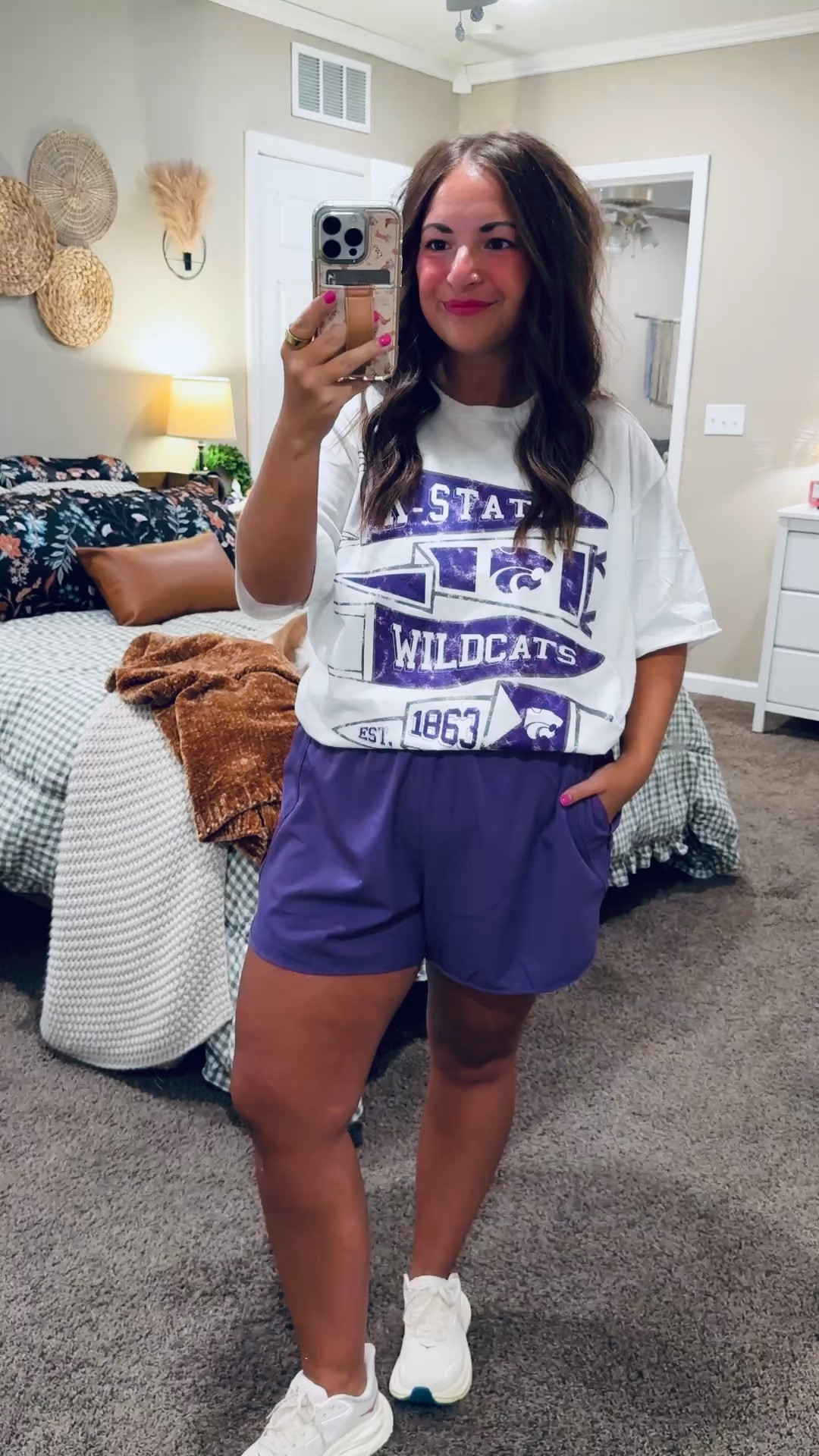 Casual K-State game day outfit—all from Amazon! 💜 Comfy, cute, and perfect for cheering on the Wildcats! EMAW 🙌🏼🏈


hokas: fit oversized // wearing a 4
shorts: fit true to size // wearing an XL
tee: fits true to size // wearing a large 

 #LTKMidsize