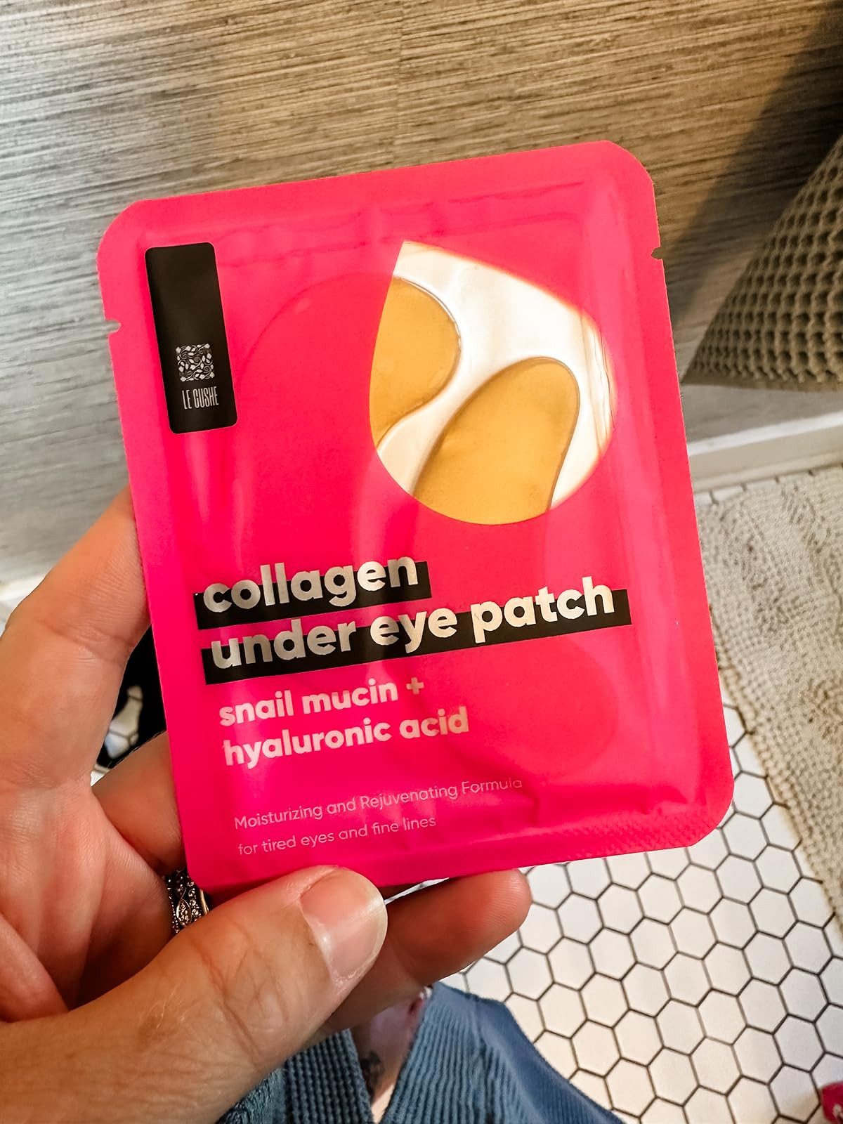 LE GUSHE Under Eye Mask & Under Eye Patches (20 Pairs) - Gold Eye Mask with Collagen & Amino Acid, Cooling Eye Care for Wrinkles, Puffy Eyes & Dark Circles, Brightening Skincare | Amazon (US)