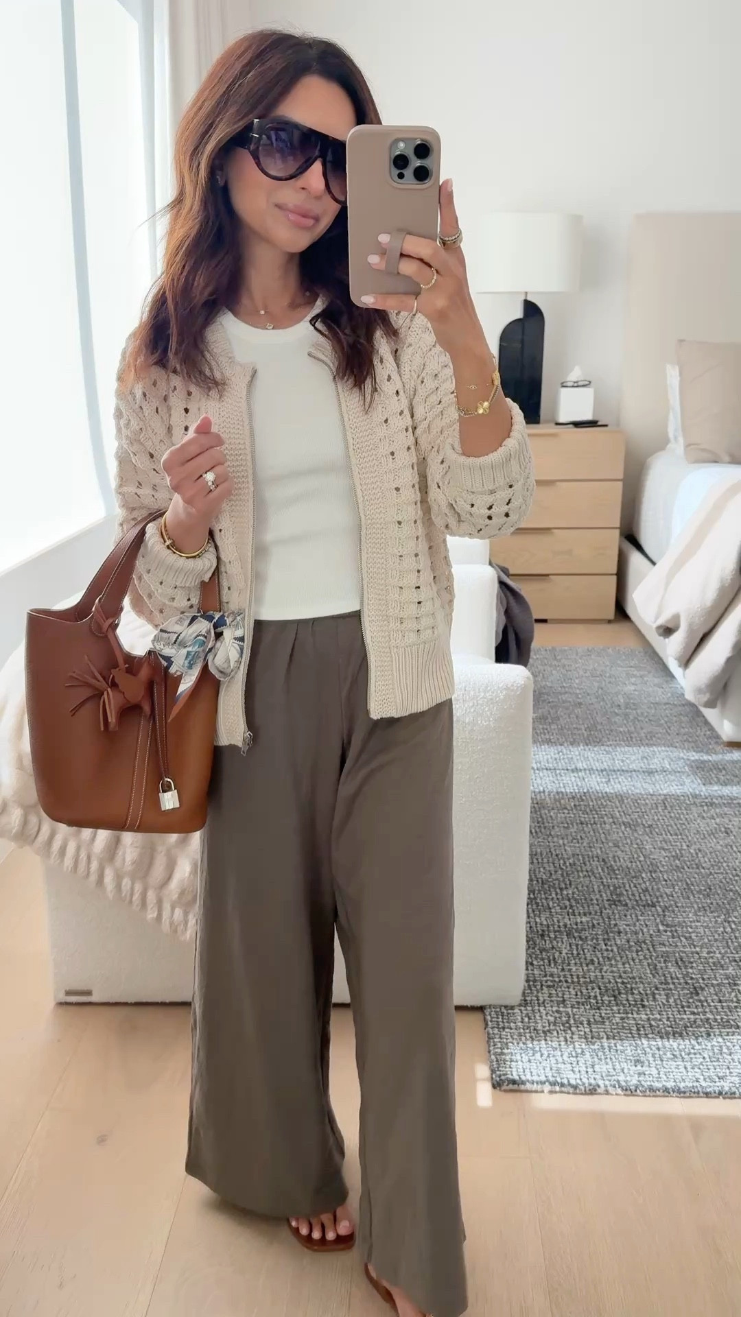 Easy everyday outfit idea! These pants are so lightweight and perfect for spring. 

#LTKstyletip 

#LTKSeasonal