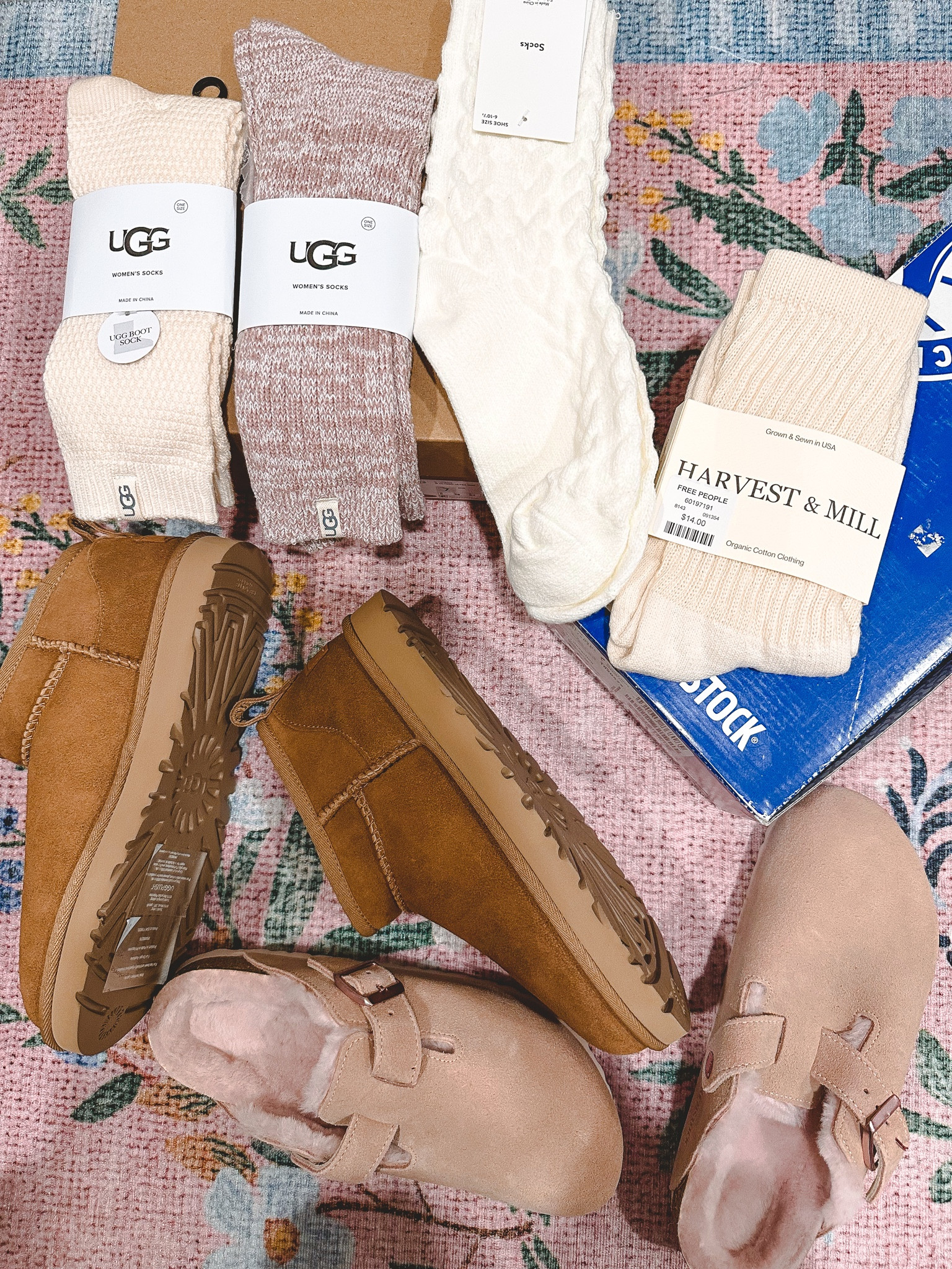 The perfect socks to pair with Birkenstock Boston clogs and Ugg ultra minis this fall 



#LTKshoecrush #LTKSeasonal #LTKunder100