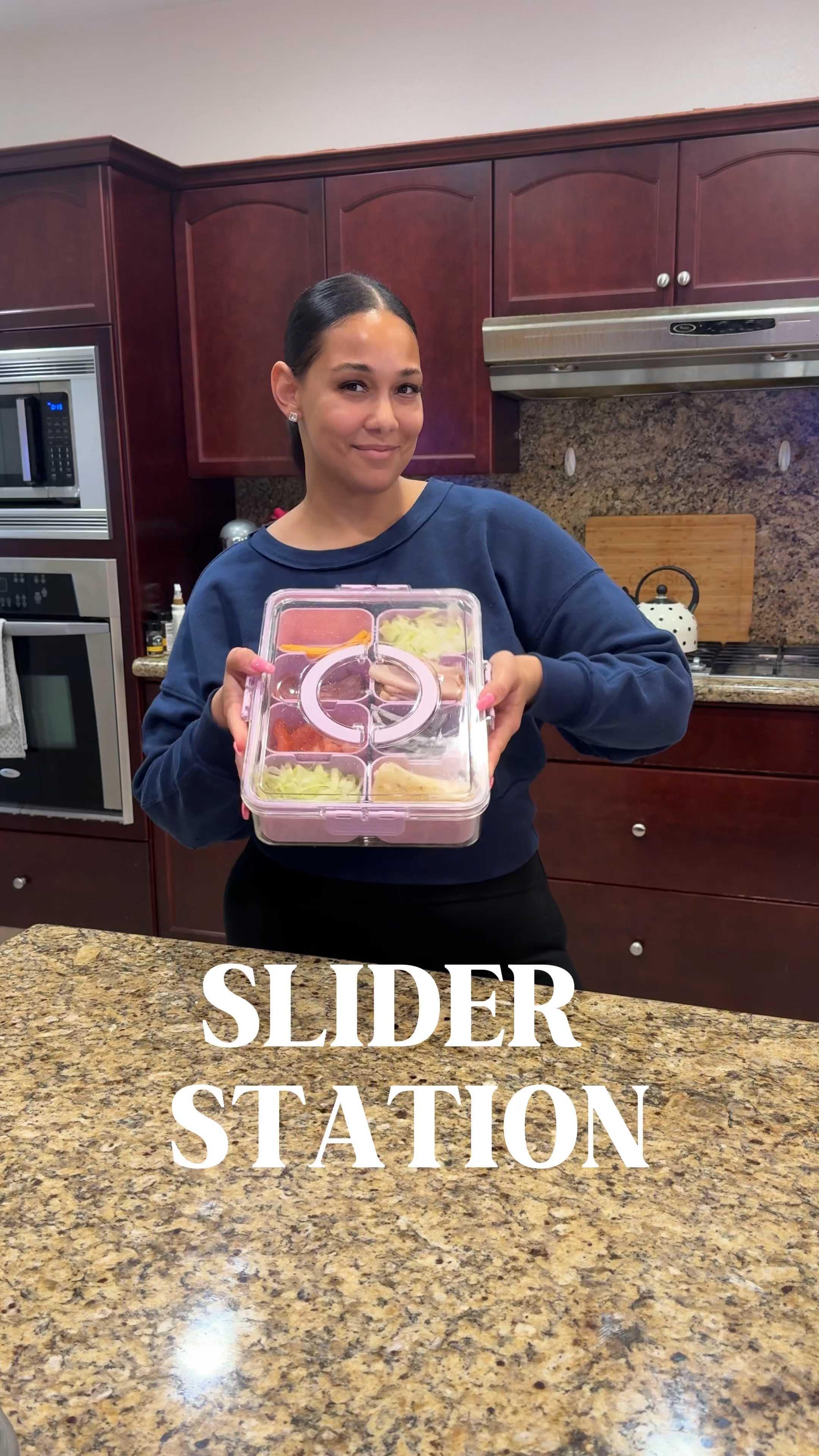 MOM HACK: MAKE A SELF SERVE SANDWICH STATION WITH THIS SNACKLE BOX 🩷💜

#LTKFamily #LTKSeasonal #LTKHome