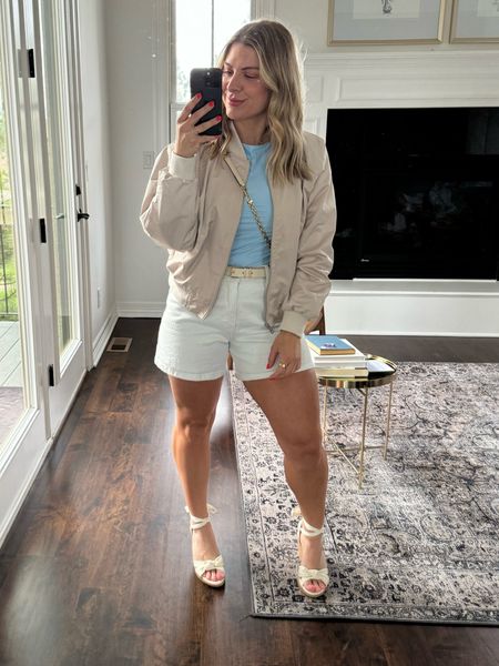 Spring outfit with my favorite denim shorts in white! These are perfect for my midsize girls, and will be a go-to this whole summer!
29 curve lvoe in shorts
L in top and M in jacket  

Spring and summer outfits, summer outfit ideas, white shorts, denim shorts 

#LTKStyleTip #LTKMidsize #LTKFindsUnder50