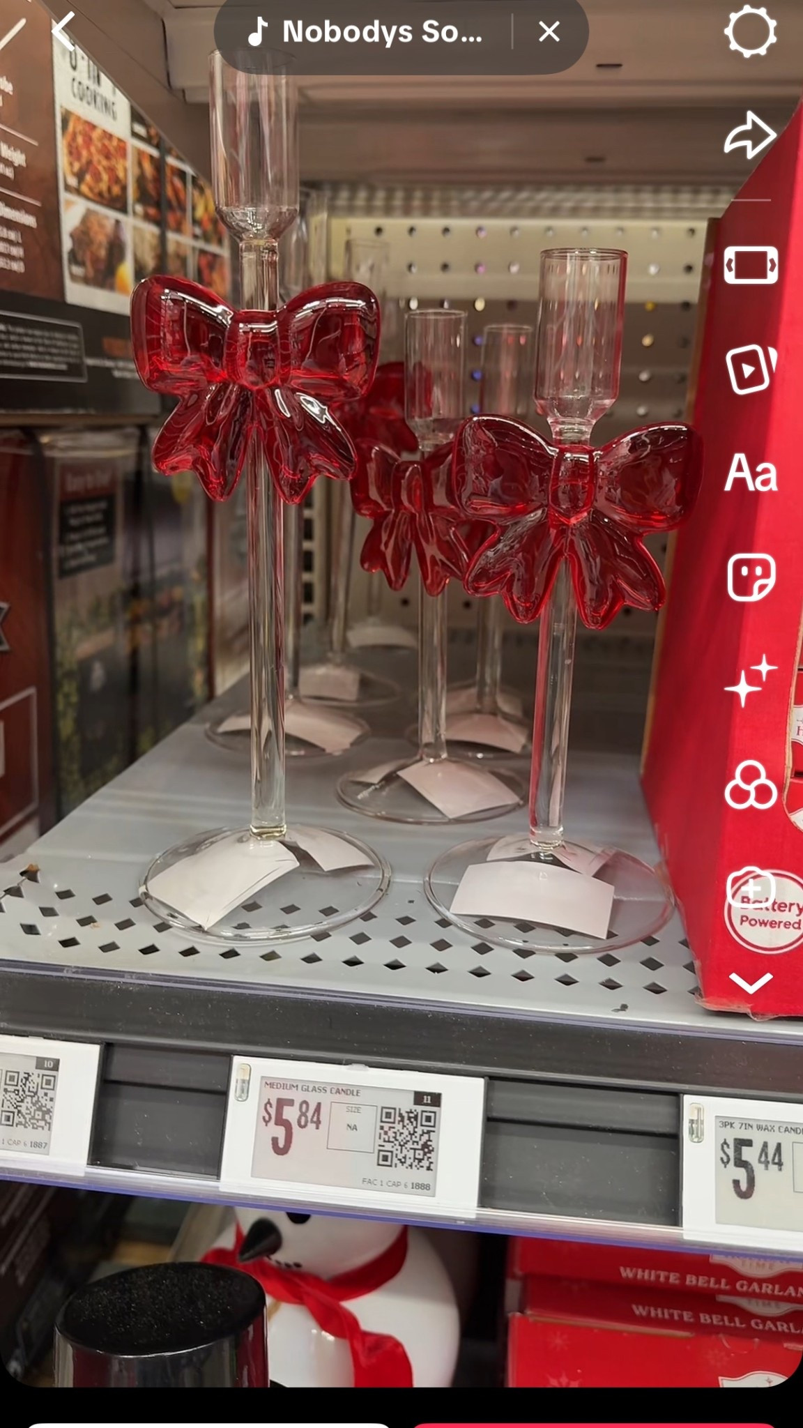 Easy centerpiece idea! 