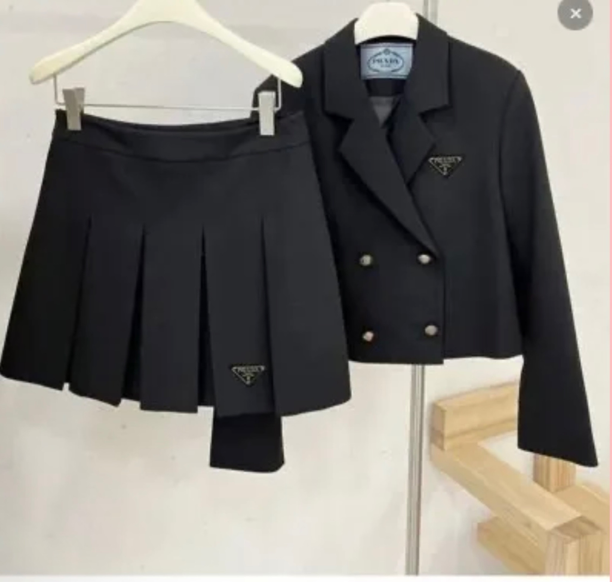 So cute!!
#designerfind

#LTKfindsunder100 #LTKstyletip #LTKworkwear