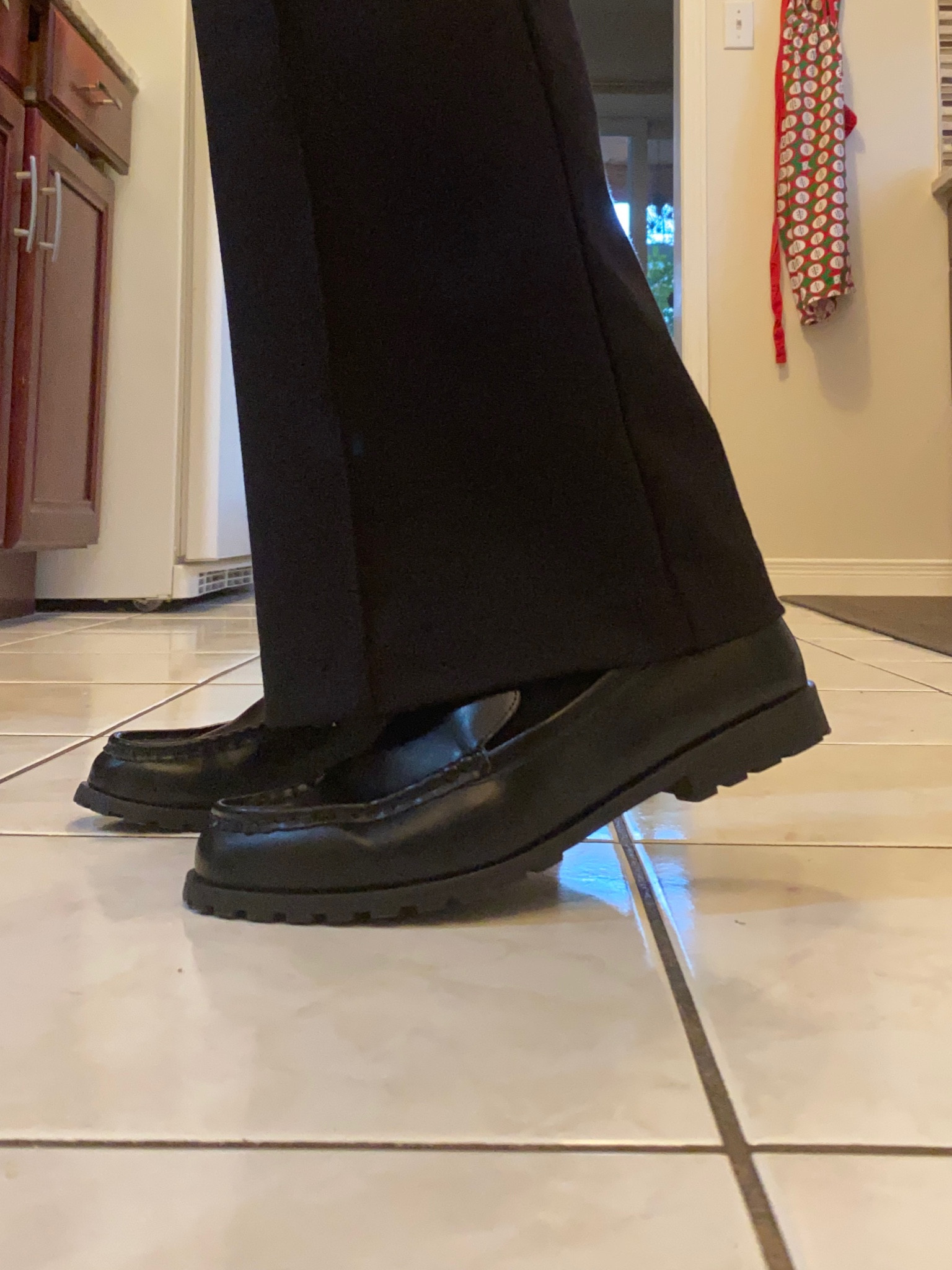 New loafers!

These black Katie & Kelly BASH loafers are soft and have insole support. 

A lot of shoes are on sale right now at DSW and The Shoe Company.

#LTKsalealert #LTKworkwear #LTKstyletip