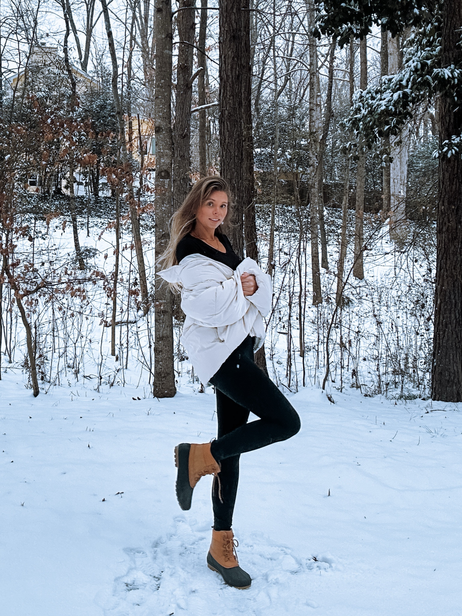 Winter wonderland ❄️

#LTKSeasonal #LTKMidsize #LTKFindsUnder50