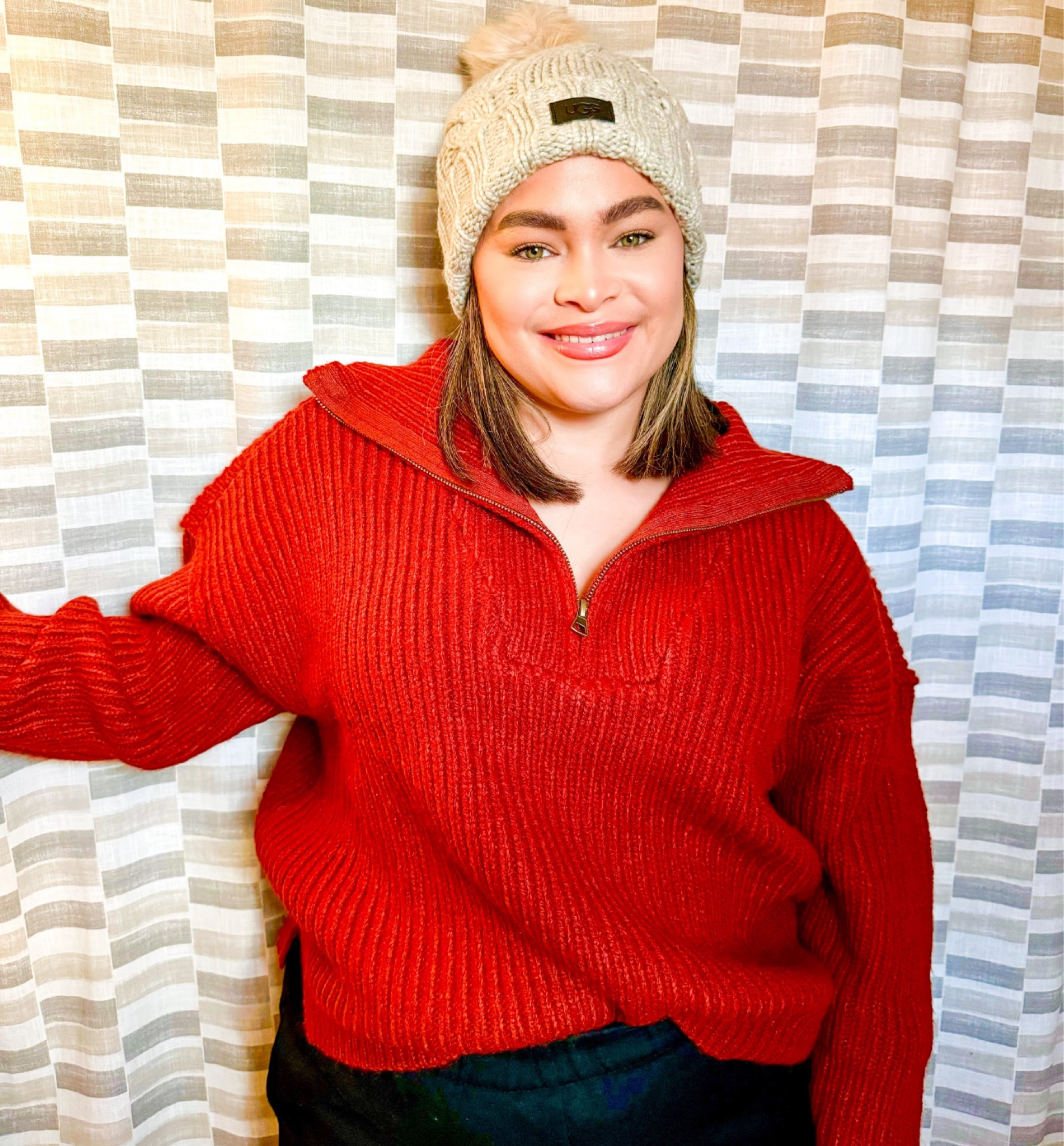 This sweater is a must!!!! I wear it every other day 🥹 so so warm! 