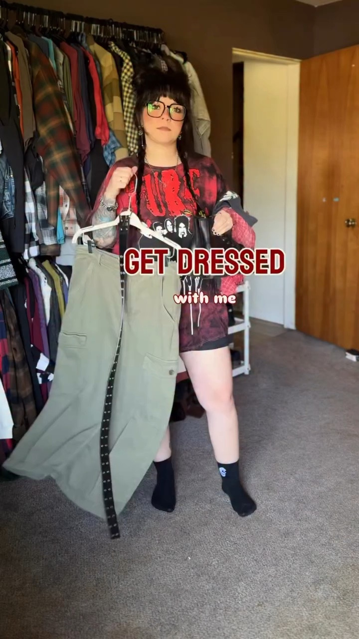 having way too much fun trying new things without the commitment⊹₊⟡⋆
renting just makes it so easy to switch it up

use my code RTRXDJONES + shop through the link in my bio 💌
#rtrpartner #renttherunway