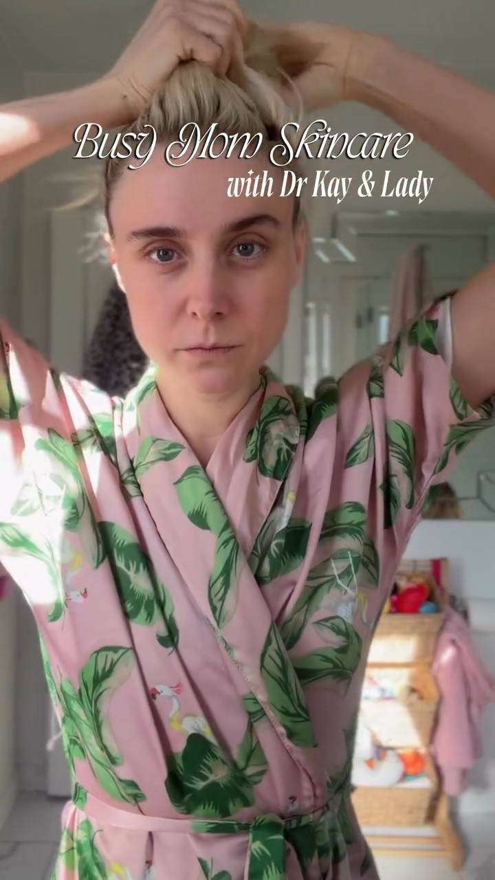 Busy mom skincare, toddler assistant edition ✨
3 simple steps before school drop-off
with my little Lady by my side 🤍

#momslifebelike #busymomroutine #skincareroutine