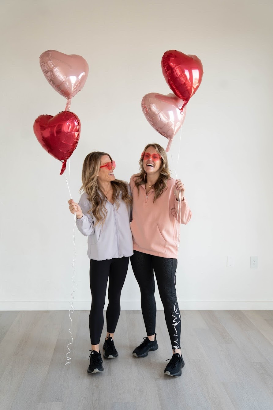 Casual winter outfits

 sweatshirts leggings  sneakers  athleisure  training shoes  lounge set  winter outfit  mom outfit  lululemon  trendy fashion

#LTKootd #LTKActive #LTKmomlife