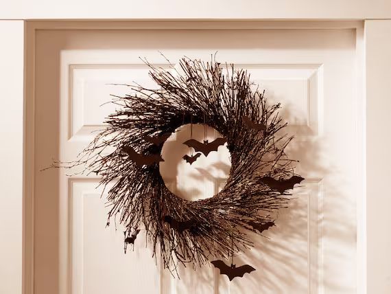 Halloween Wreath, Halloween Party, Halloween Door Decoration, Halloween Bat Wreath, Simple Hallow... | Etsy (US)