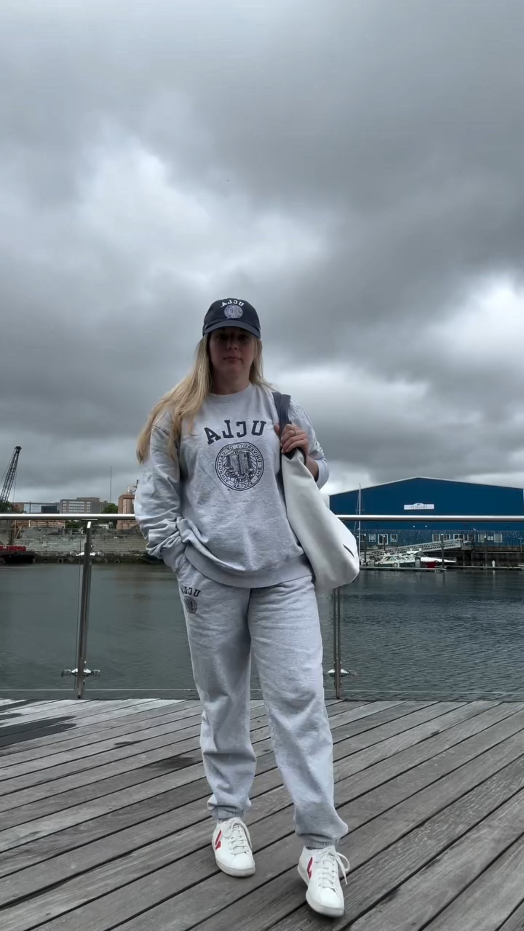 When one of your favorite brands (@sportyandrich) collabs with your Alma mater (@ucla), you buy the ‘fit! 

Also, still dying over this @poloralphlauren bag! It is such a must have! 

#gobruins #sportyandrich #momonthego #ucla