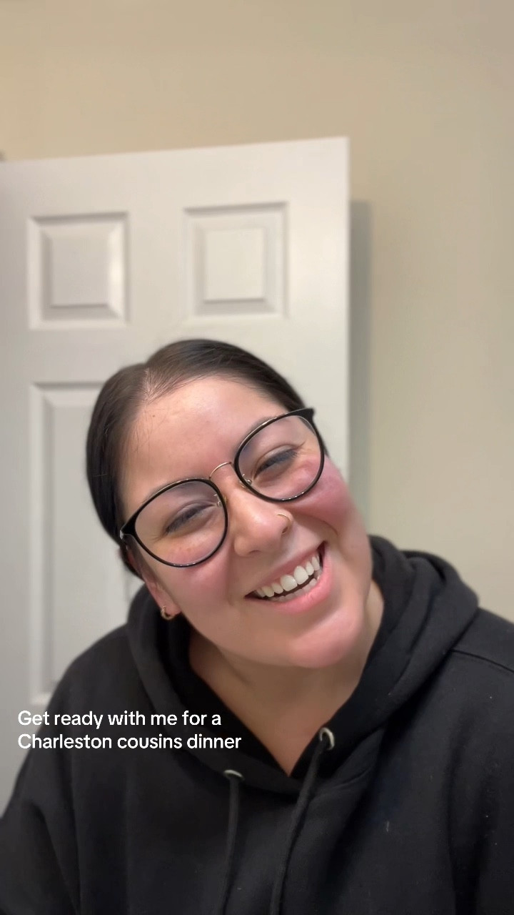 I decided that in 2025 I’m making all the Charleston cousins do monthly dinners - get ready with me for the first one!

——-

GRWM, outfit, makeup, hair, hair style, bangs, thin fine straight hairr

#LTKMidsize #LTKFindsUnder50 #LTKStyleTip