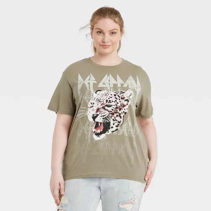 Women's Def Leppard Animal Print Logo Short Sleeve Graphic T-Shirt | Target