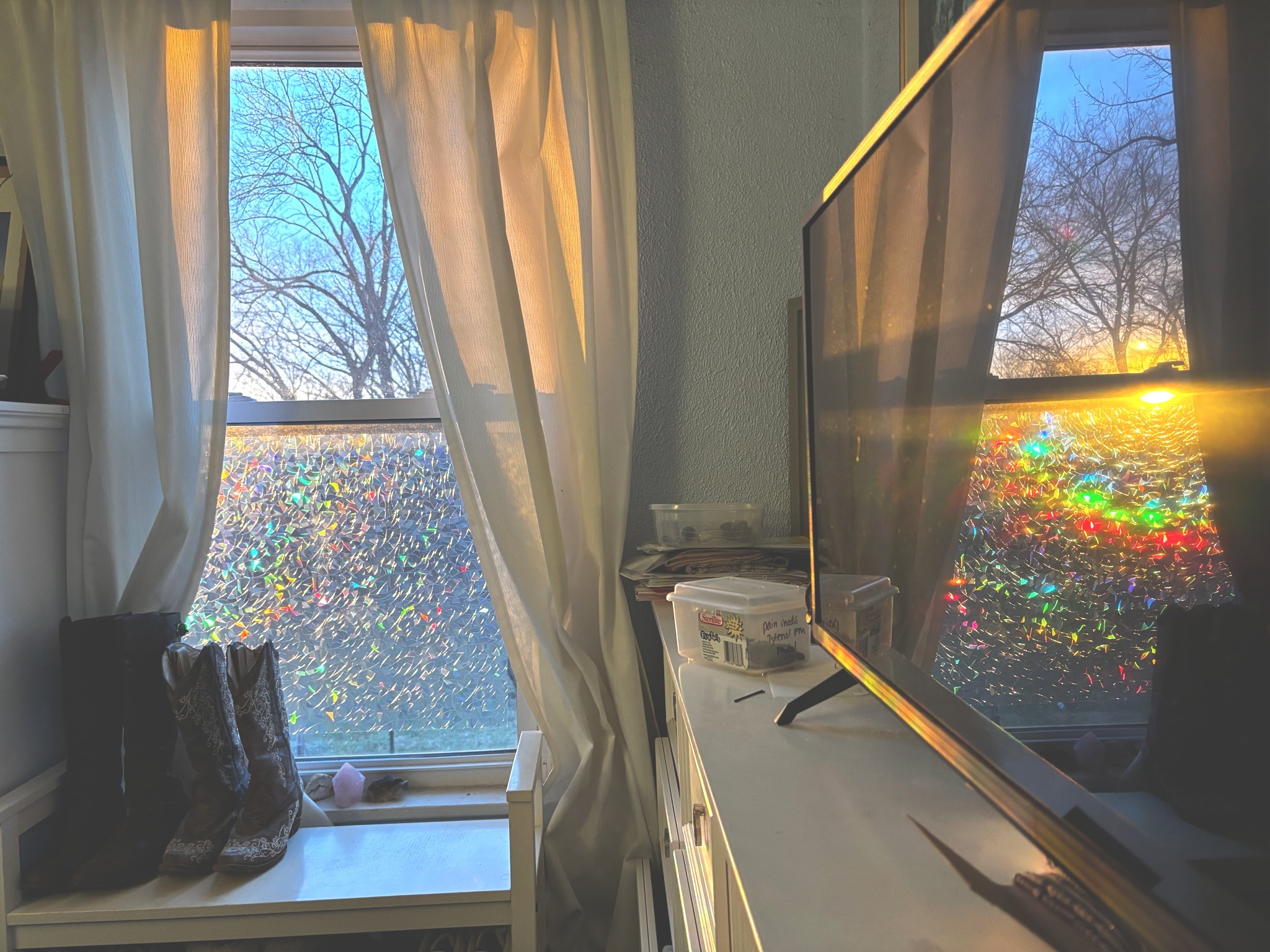 These “stained glass” vibe window clings bring me SO MUCH JOY 🤩 especially during the winter months when I’m seasonally down, to get to enjoy the sunset from the warmth of indoors is amazing 🥰￼

#LTKHome #LTKdayinmylife #LTKselfcare