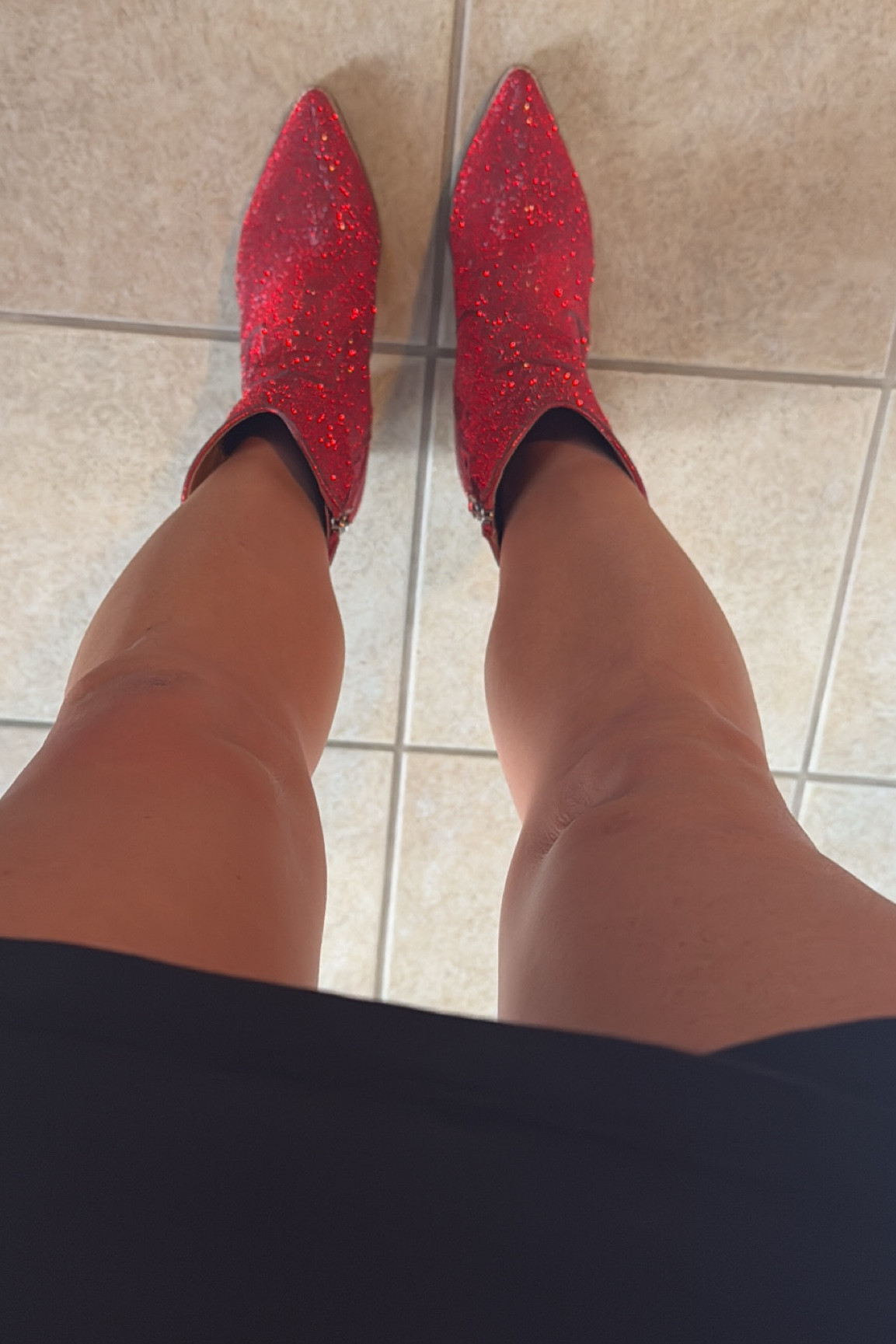 These boots >>>>

#LTKTravel #LTKWorkwear #LTKStyleTip