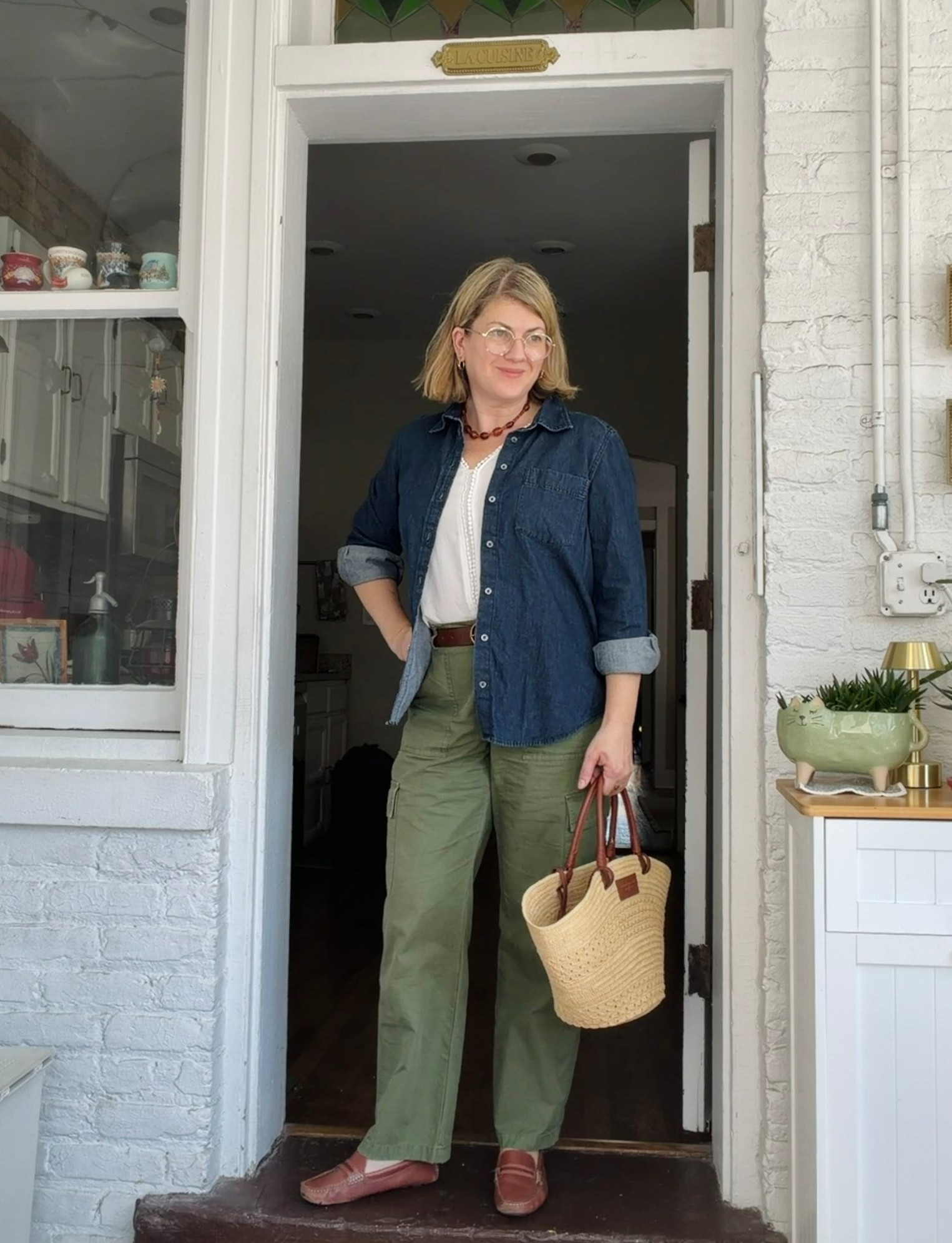 All the wineries are open and the cross breeze feels like summer, so I think it’s finally basket bag season! 🤍 Unlinkables: White top is thrifted Camaïeu. Pants are J. Crew. Necklace is a souvenir from Sevilla. 

#LTKOver40 #LTKMidsize #LTKootd