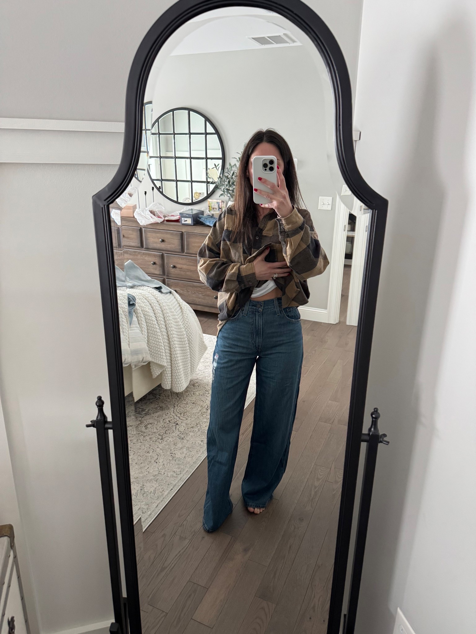 Target finds 
Viral jeans 
Levi’s jeans 
Viral cinch waist