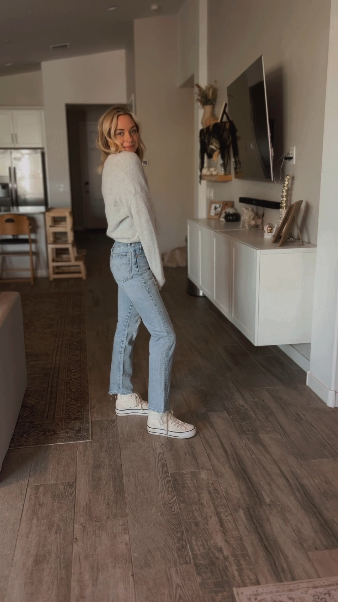 Fall outfit inspo, cardigan, ootd, Amazon fashion, Levi’s, mom style, fall outfit idea 

#LTKFindsUnder50 #LTKStyleTip #LTKSaleAlert