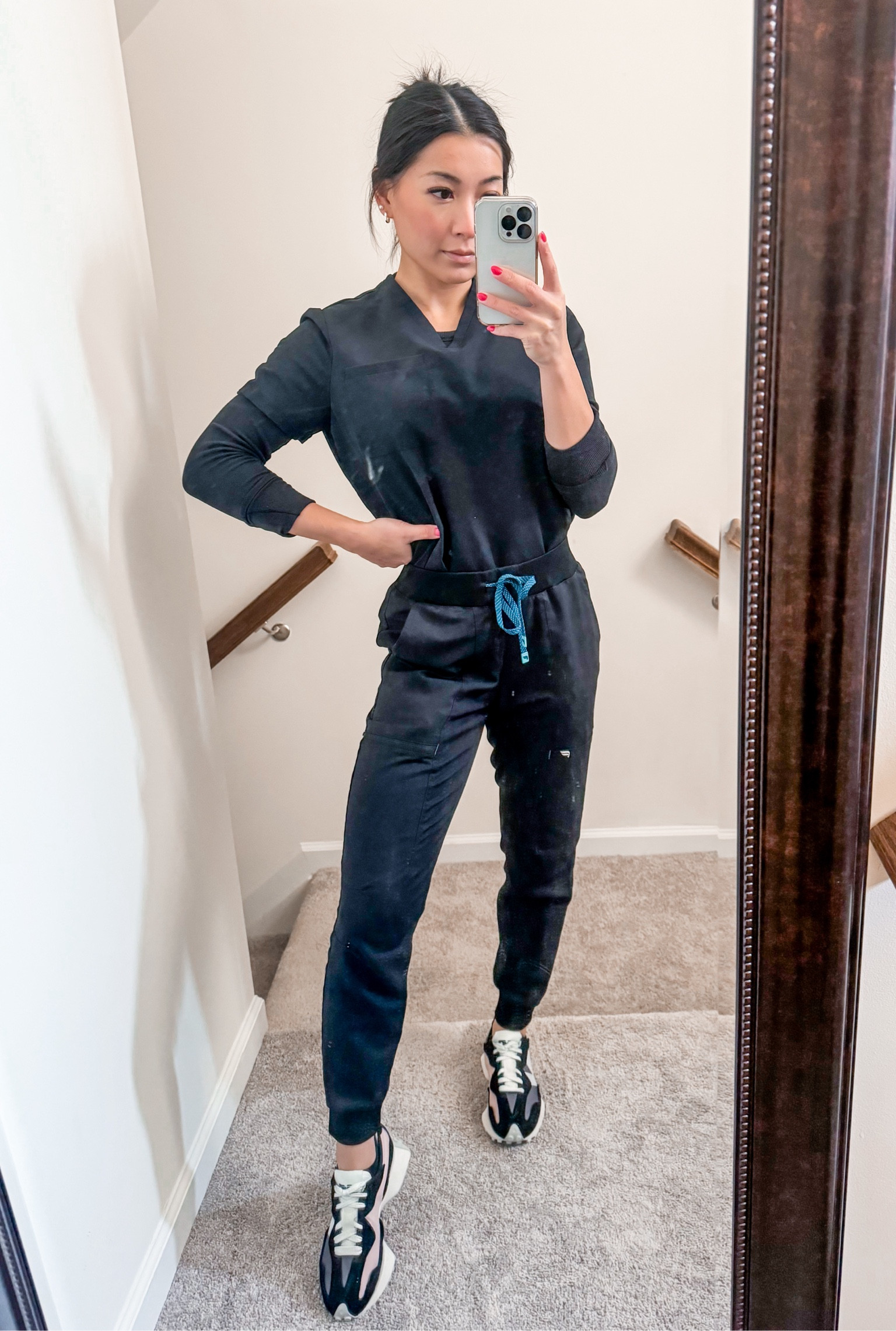 Fabletics medical scrubs —
Scrub top XS
Scrubs bottoms joggers XXS petite

New balance 327- size 5, I sized down half, new balance fits large to me

#LTKshoecrush #LTKsalealert #LTKworkwear