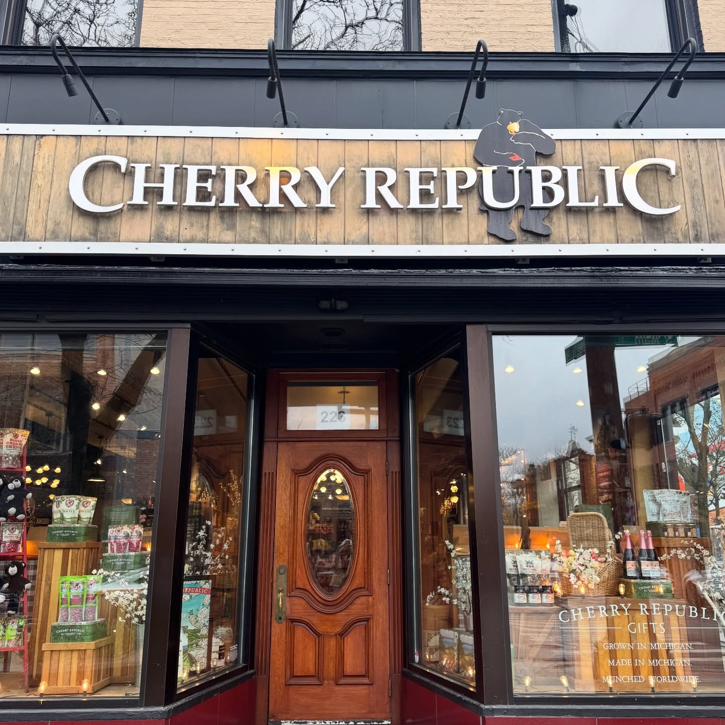 The best weekend at my favorite places💫
 
1.) Stocked up on some @cherryrepublic treats! My vlog will be posted today. I can’t wait to share new product finds! 🍒

2.) An afternoon at @kelseymuseum learning more about Mediterranean, North African, and Middle Eastern archaeology. I love history and exploring museums!🏺

3.) I miss living near @worldmarket and it’s a must when I’m in Ann Arbor. I’ll share the treats we got in my stories! 🍬

4.) I love Sundays at @williamssonoma  for test kitchen skill series classes. Check out my latest vlog of the artisan French bread class we attended. 🥖

5.) Always stay focused on the good and the blessings life brings.✨

Let’s make this a good week! 📈

#weekenddiaries #thingstodoinmichigan #annarbormichigan

#LTKdayinmylife #LTKfoodie #LTKselfcare