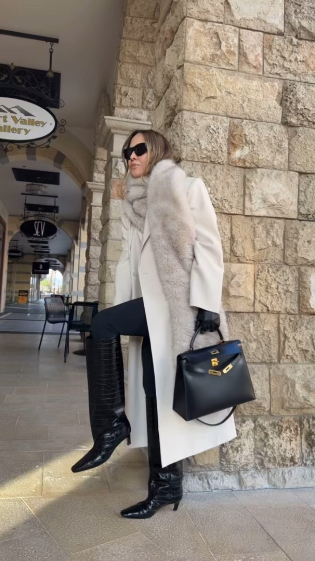 When your accessories steal the show✨