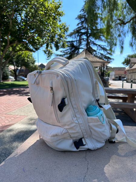 Your new travel backpack - she’s so convenient ,full of pockets and waterproof - perfect for weekend travel, kids, hiking… even daily uso. 