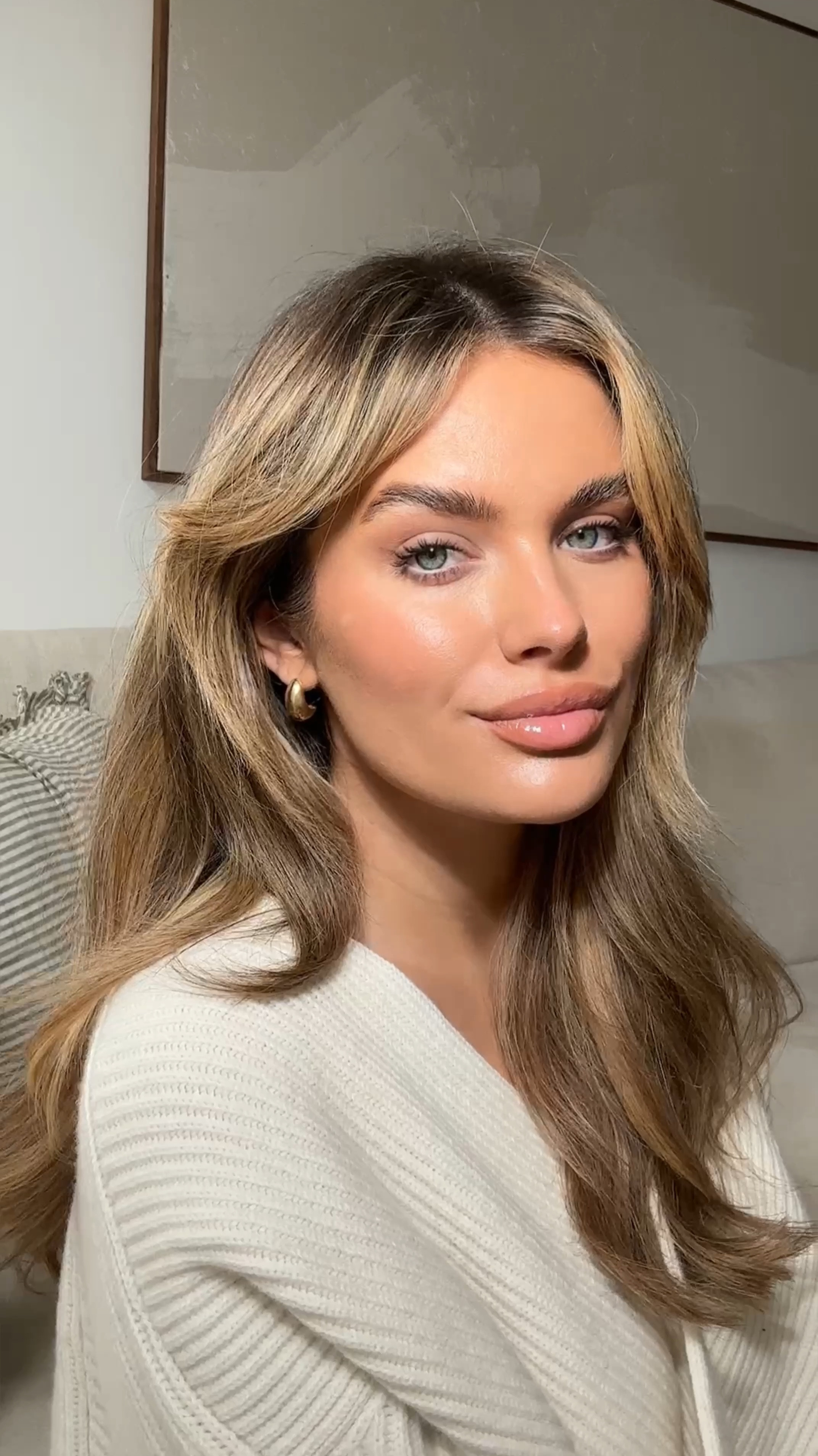 Natural glowy makeup look.
SHADES: 
The iconic London radiance glow ‘Caramel’ 
Kosas concealer ‘3.5w’
Charlotte tilbury beautiful skin foundation ‘6 neutral’
Chartlotte tilbury Bronzer ‘ 2 medium’ 
Bobbi brown blush ‘ fresh melon’ 
Laura Mercier powder ‘transluscent’ 
Nudstix eye pencil ‘taupe’ 
Kosas eyeshadow palette ‘undressed’ 
Lancome lash idole mascara 
Mac lipliner ‘stripdown’ 
Rhode peptide lip treatment 
Charlotte tilbury setting spray 
Mac nude eye pencil 
 

#LTKeurope #LTKSeasonal #LTKbeauty