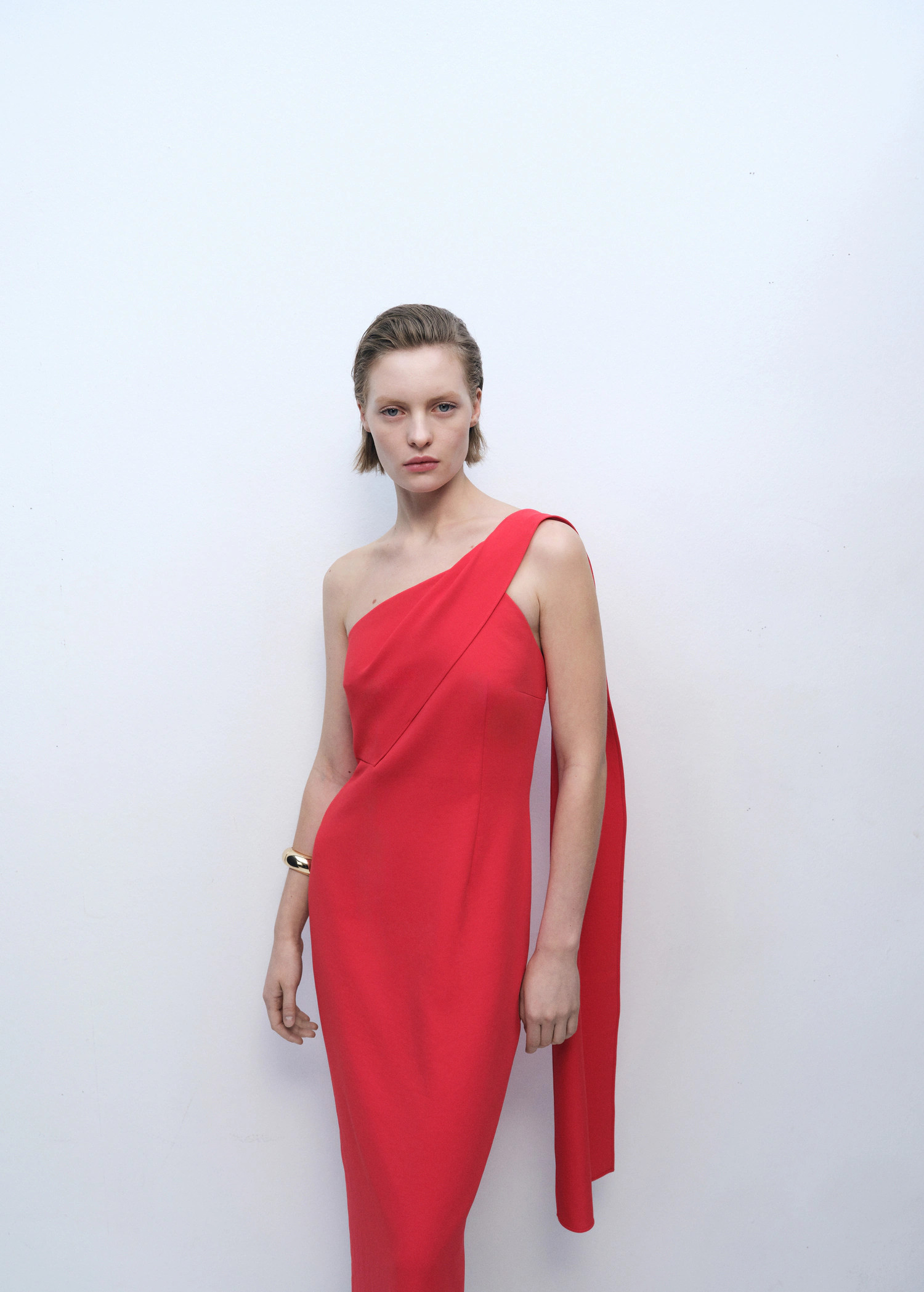 Asymmetrical bow-neck dress - Women | MANGO United Kingdom | MANGO (UK)