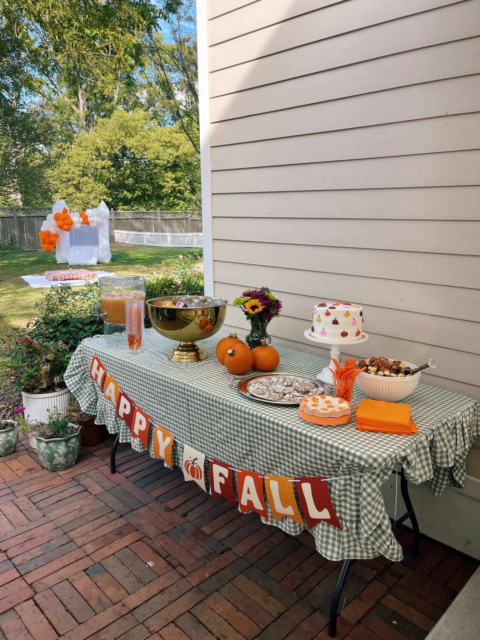Fall party finds 🎃🤎🍂

#LTKParties #LTKFindsUnder50