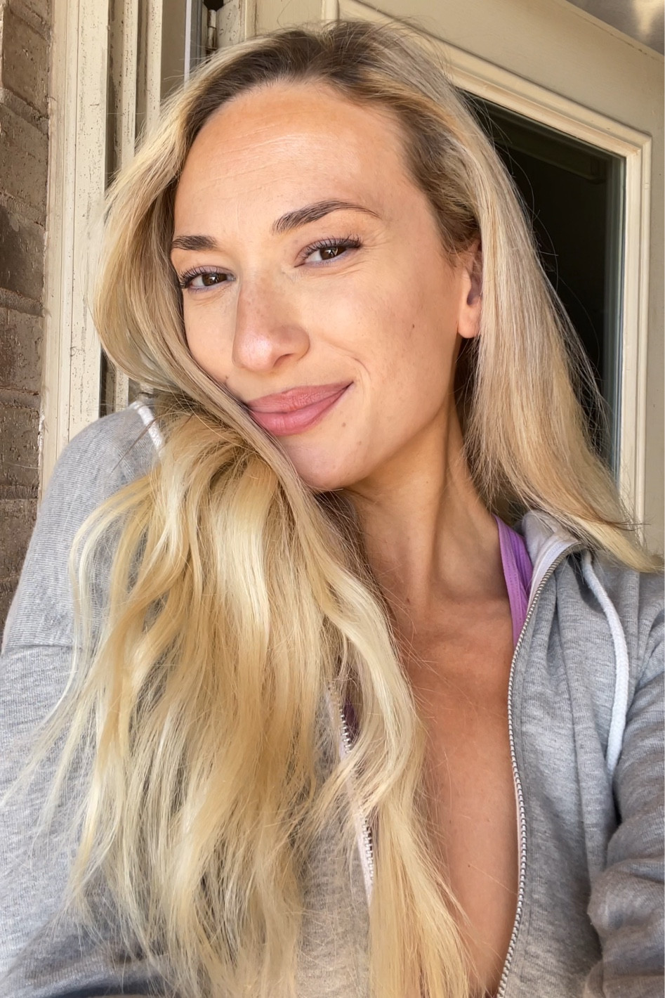 Light to no-makeup makeup look, favorite makeup products // makeup routine, beauty products 

#LTKbeauty #LTKstyletip #LTKunder100