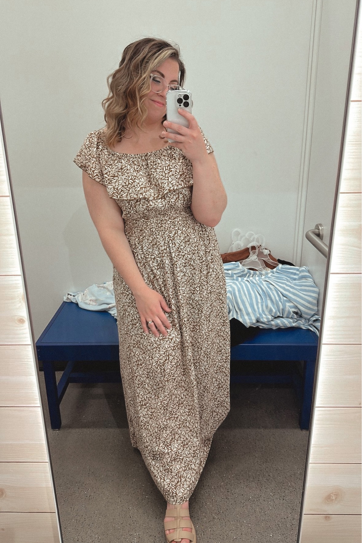 Spring beige and white floral cinched waist maxi dress 

#LTKunder50 #LTKcurves #LTKsalealert