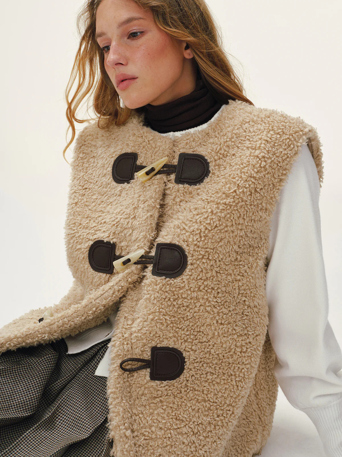 Faux Leather Buckle Fleece Sleeveless Vest | Commense