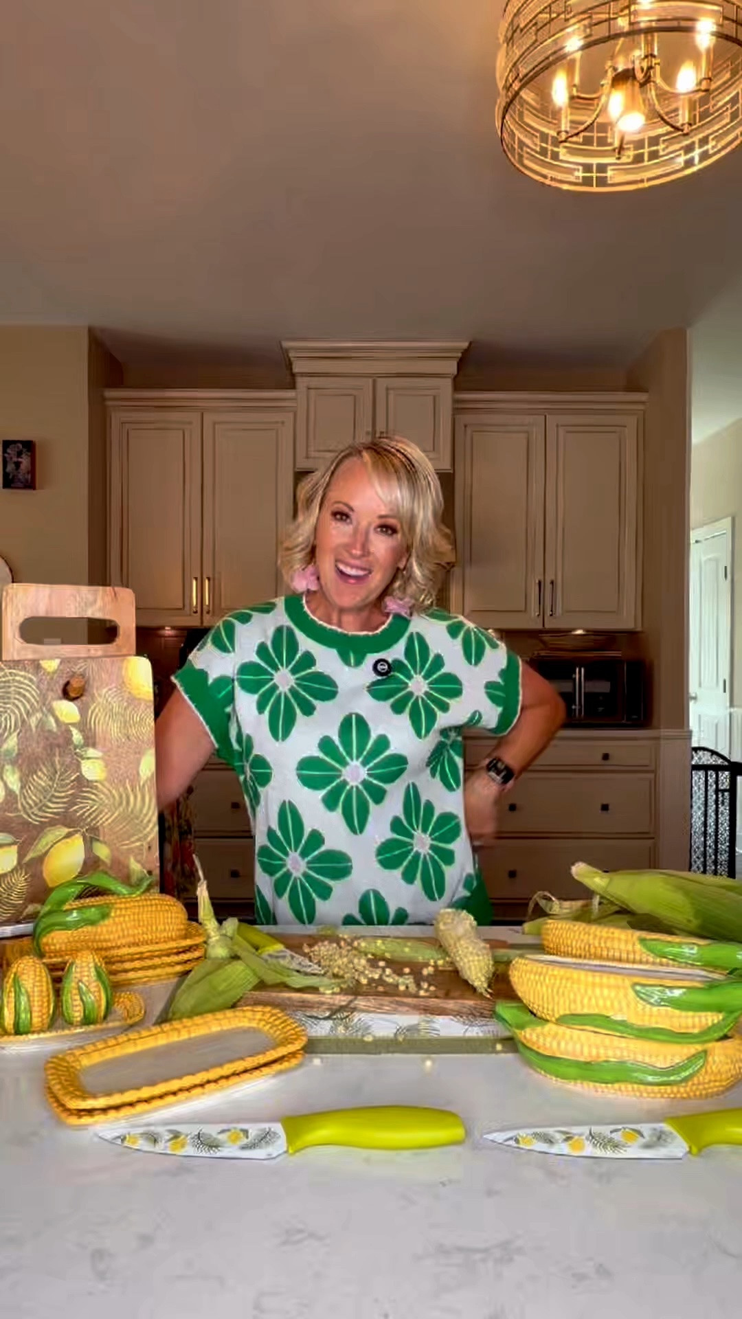 If you’re making fresh corn this summer, you have to try this trick! 🌽 My mom Gail shared this hack with me and it’s such an easy way to have fresh corn ready in just 5 minutes without pulling out a pot or husking it beforehand. Whether you’re making a quick dinner for yourself or trying to get all the sides ready for a cook out, it saves you a few extra steps and makes cleanup easier, too! Try out this tip and shop my look and the temp-tations pieces I used below! 💛

#LTKHome #LTKfoodie #LTKSeasonal