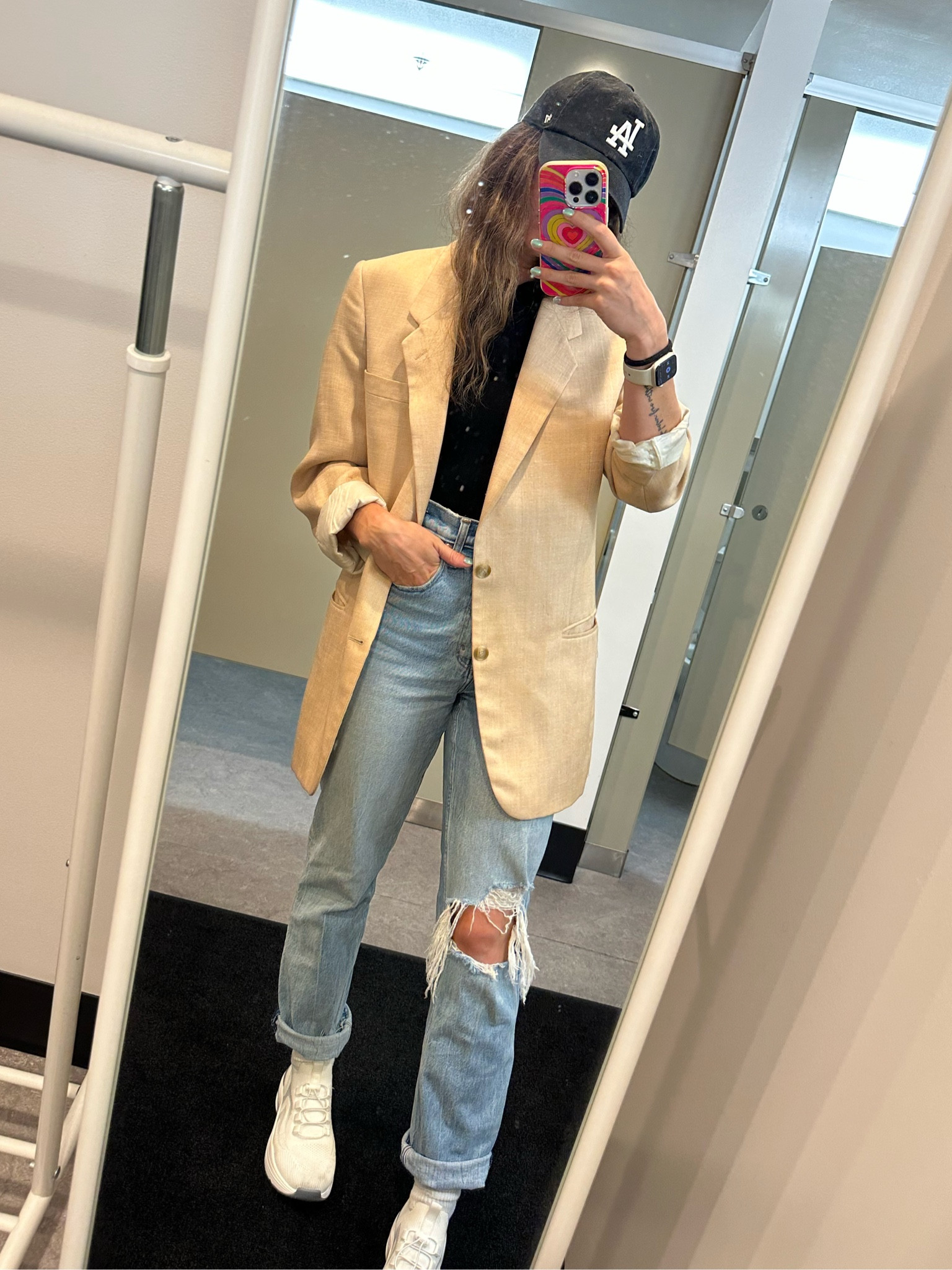 We’re in our cool-girl-fall era, but also in our on-a-budget-era. So, we’re looking fly, but affordable, ya feel me? Here, we’ve got Amazon everything except the thrifted blazer (hit up the men’s section of a goodwill, you will not regret it!), and the jeans. Good quality jeans elevate everything else, so that’s where we spend our dollars. These high-waisted mom jeans are an Abercrombie Curve Love splurge and worth every penny, and also they’re having a sale rn 😍

#LTKSale #LTKSeasonal #LTKunder100