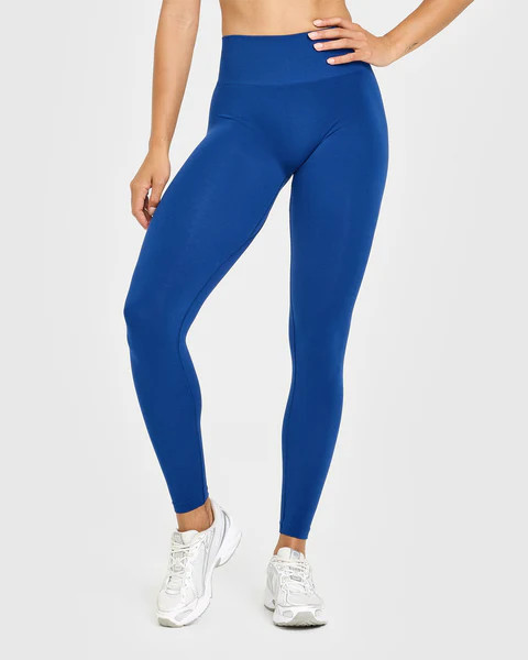 Effortless Seamless Leggings with White Logo 
 Vintage Navy | Oner Active (UK / US)