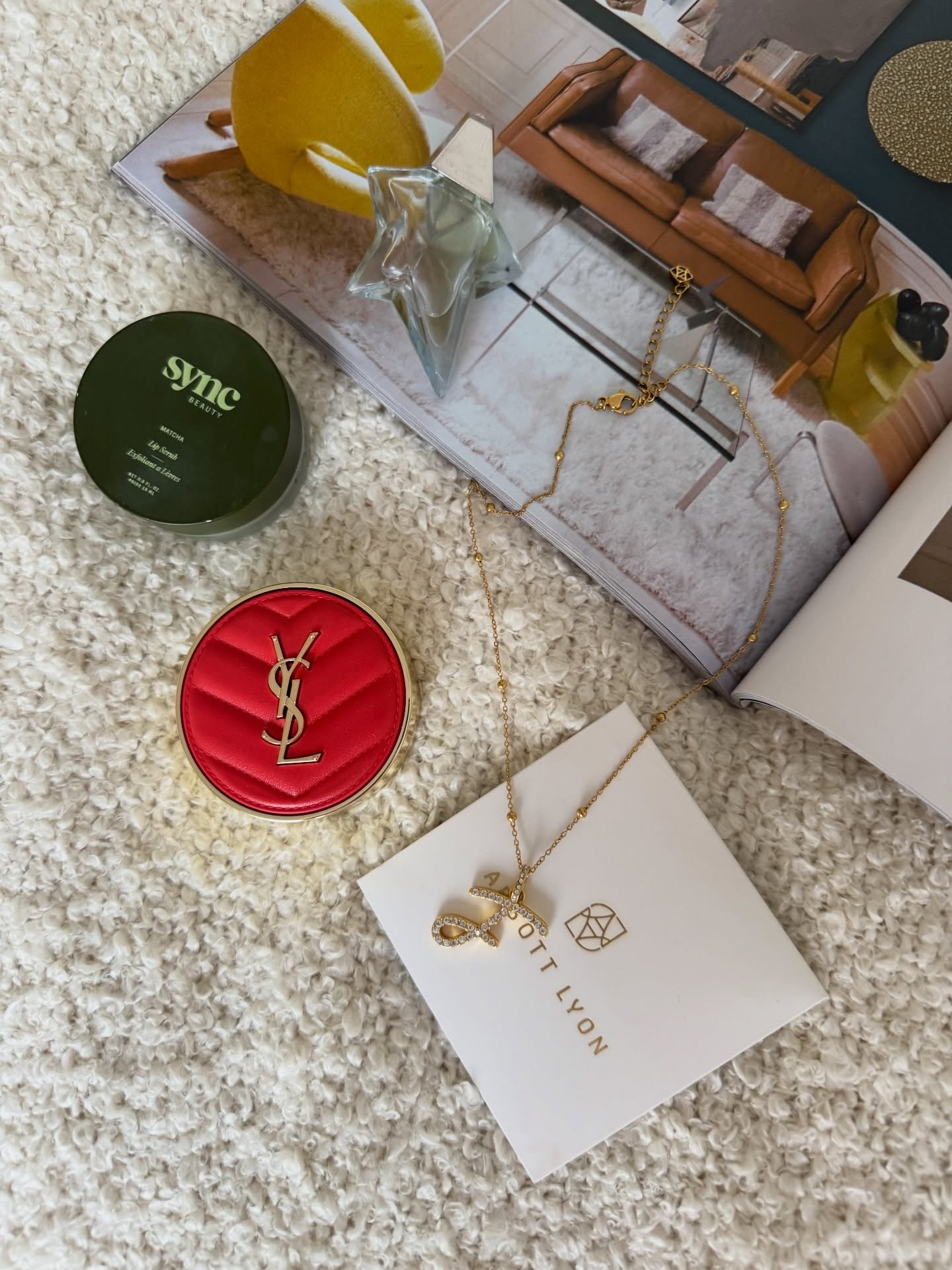 an initial necklace is always my favourite statement piece to wear or to gift, so personal and so cute! it also helps a lot when my husband and i have the same initials and i can wear a little ‘j’ all the time 🥹🤭 | @abbottlyon  #MyALStory #TheALCollective🧡🍊

— use the link in my bio to shop and get £££ off your purchase!! 🧡

#statementnecklaces #jewelleryaddicted #mothersdaygifts

#LTKgiftguide #LTKunboxing #LTKspring