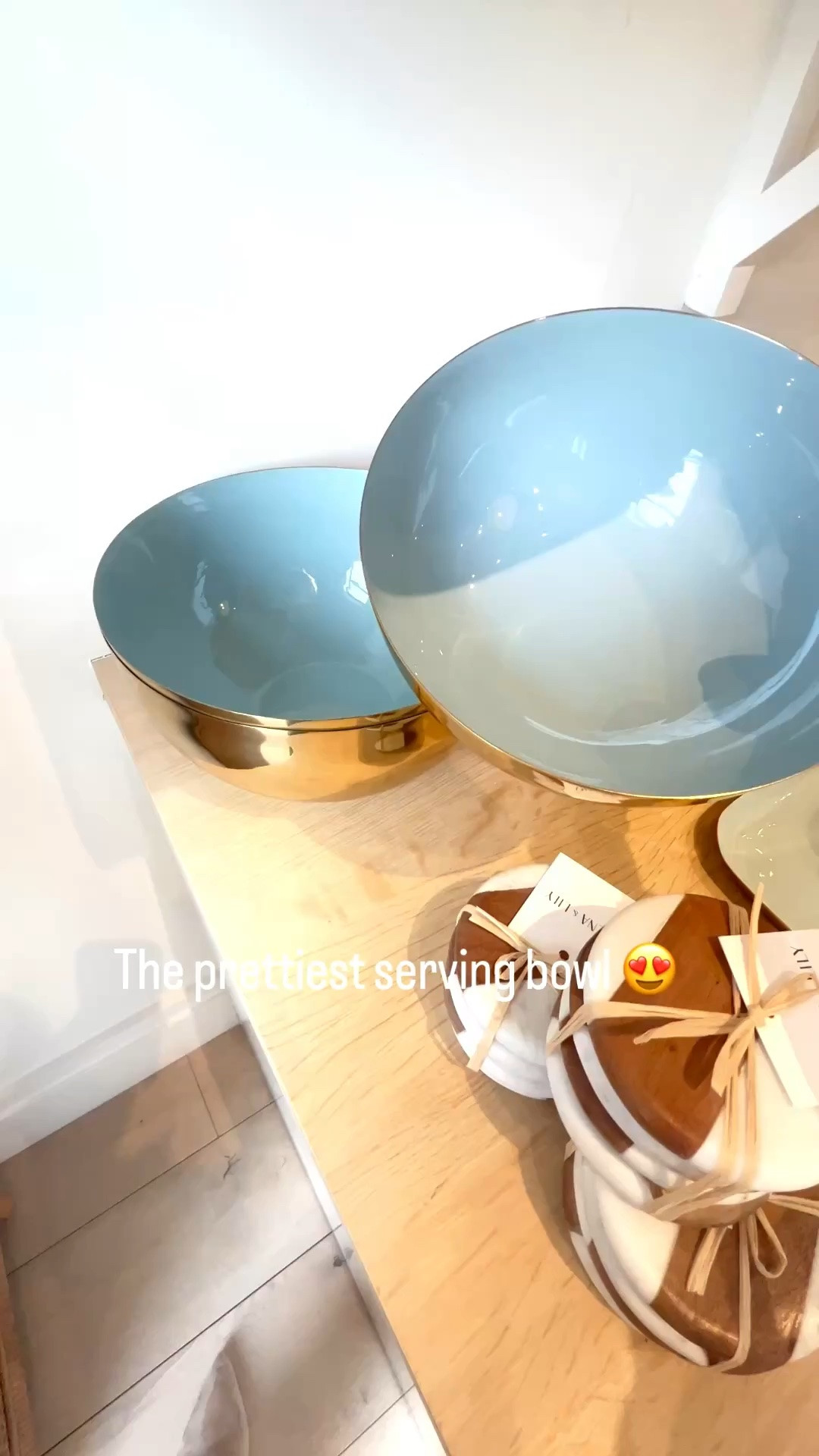 These are the prettiest serving bowls - available in both blue & gold and white & gold! Now 20% off & they would make great decor as well!
-
coastal home decor, coastal style, blue serving bowls, white serving bowls, gold serving bowls, blue decorative bowls, white decorative bowls, coffee table decor, console table decor, marine bowl, bowl set, serving utensils, kitchen decor, serena & lily serveware, brass bowls, marble coasters, wood coasters, woven glasses, drinking glasses, woven table runner, serving tray

#LTKHome #LTKSaleAlert