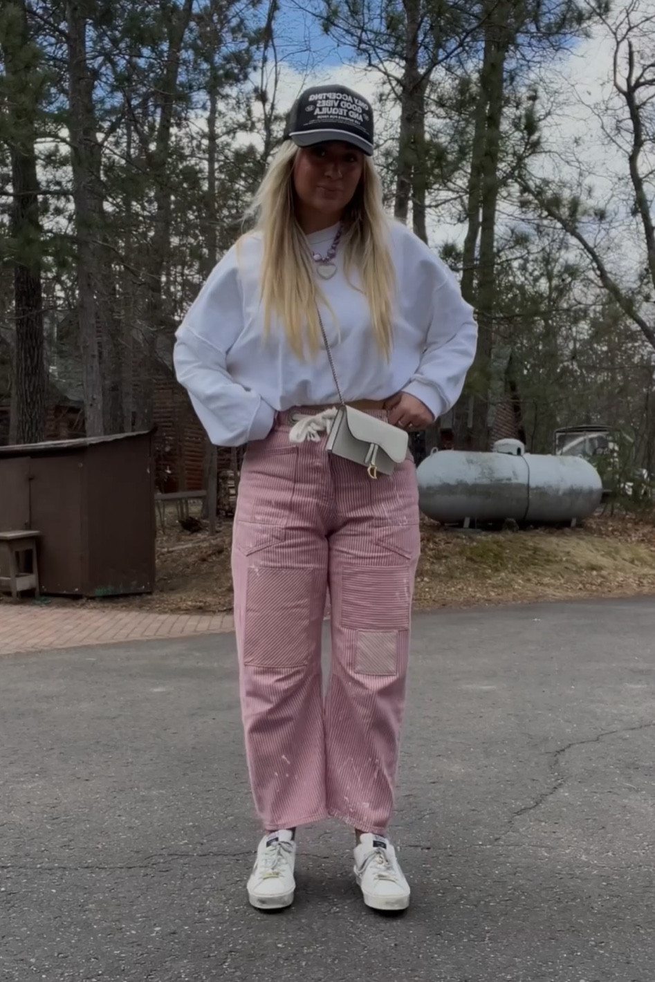 Sweatshirt is old from
Daily drills! In a 28 in the pants! 