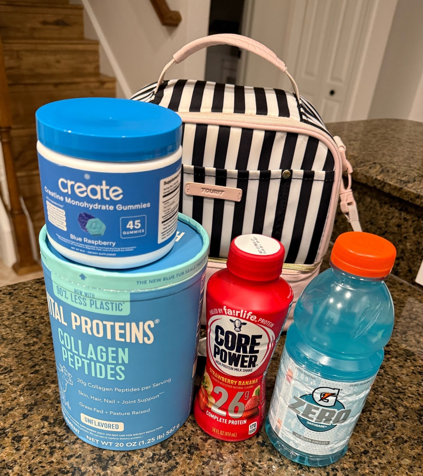 How I start my day! Hydration, protein, collagen, creatine. This is what fuels me and makes it possible to go the distance!

#LTKmorningroutine #LTKdayinmylife #LTKfitnessgoals