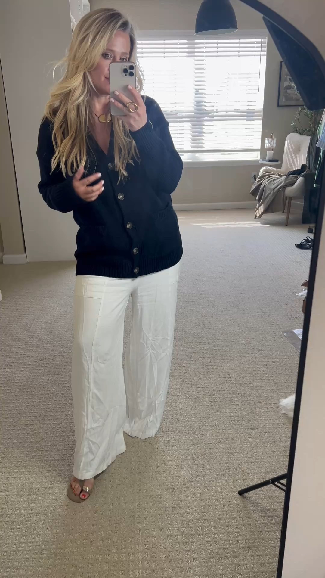  ✨Tap the bell and ❤️ for over 40 fashion, midlife style, midsize fashion and luxury looks for less. 

These Nordstrom finds are giving resort-ready vibes—but trust, I wear them anytime.
From vacation dinners to weekend errands, these pieces do it all—and make it look effortless. ✨

🖤 Olive smocked skirt + black tank = chic + comfy
💚 That wrap dress? Elegant enough for a dinner, easy enough for brunch
🤍 Navy cardi + linen pants = timeless layers you’ll reach for on repeat
💃 Textured maxi that feels like sunshine in a dress

These are the pieces I’ll be living in all spring + summer.

Which one’s your favorite?


#NordstromStyle #ResortWearEverywhere #SpringStyleEdit #MidlifeFashion #MidsizeStyle #TravelReadyLooks #Over40Style #EverydayChic #WearItAgainAndAgain



#LTKMidsize #LTKWatchNow #LTKFindsUnder50